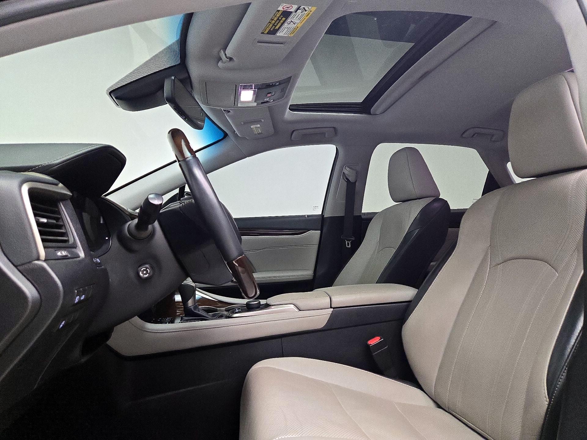 Thumbnail: 2018 Lexus RX - 19