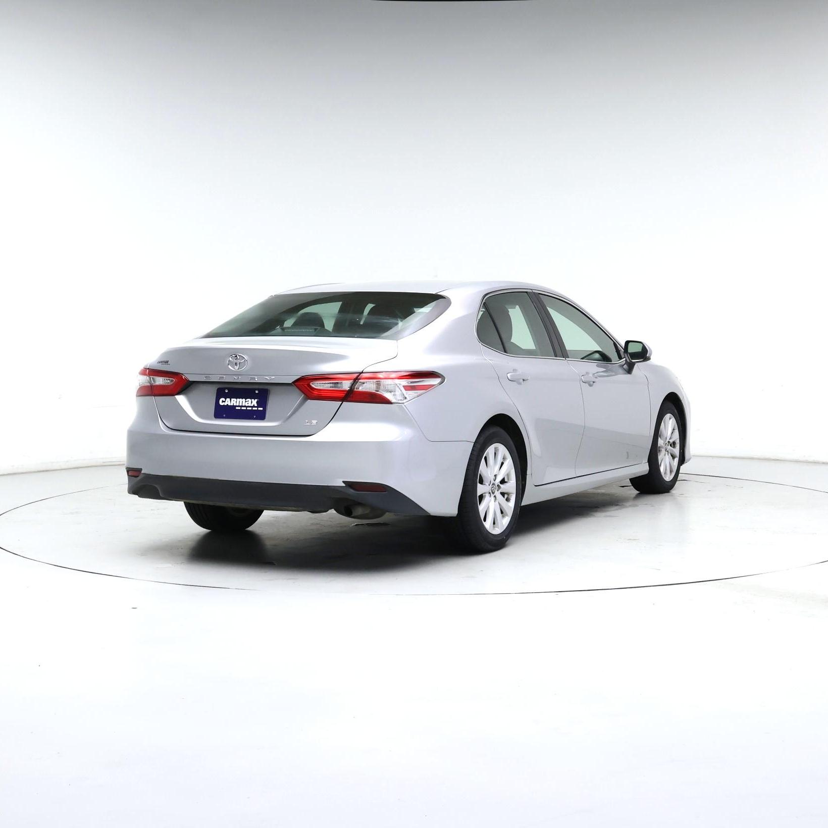 Thumbnail: 2018 Toyota Camry - 8