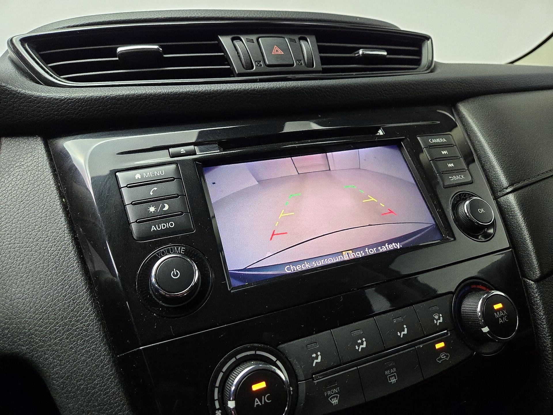 Thumbnail: 2020 Nissan Rogue - 14