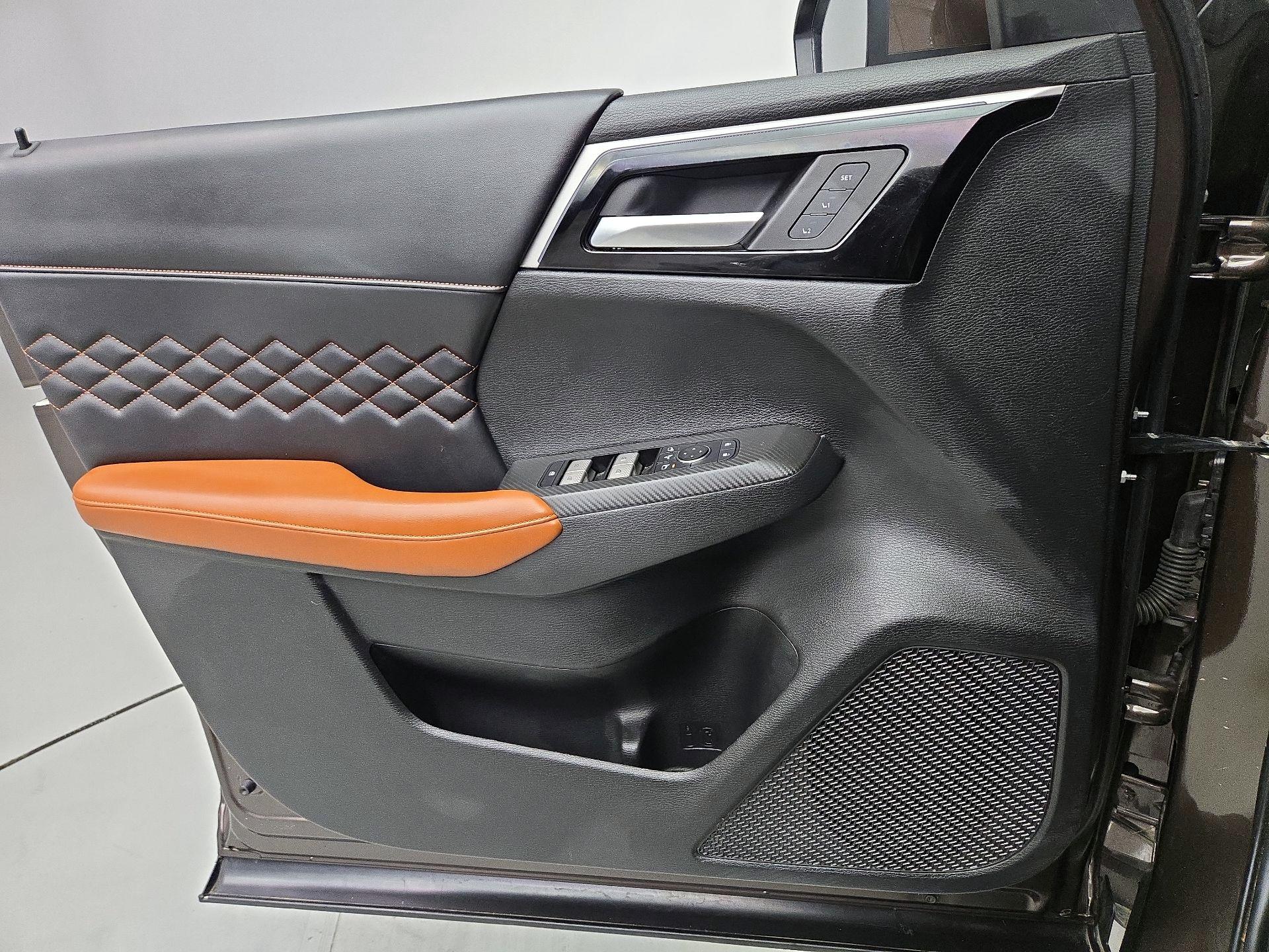 Thumbnail: 2022 Mitsubishi Outlander - 12