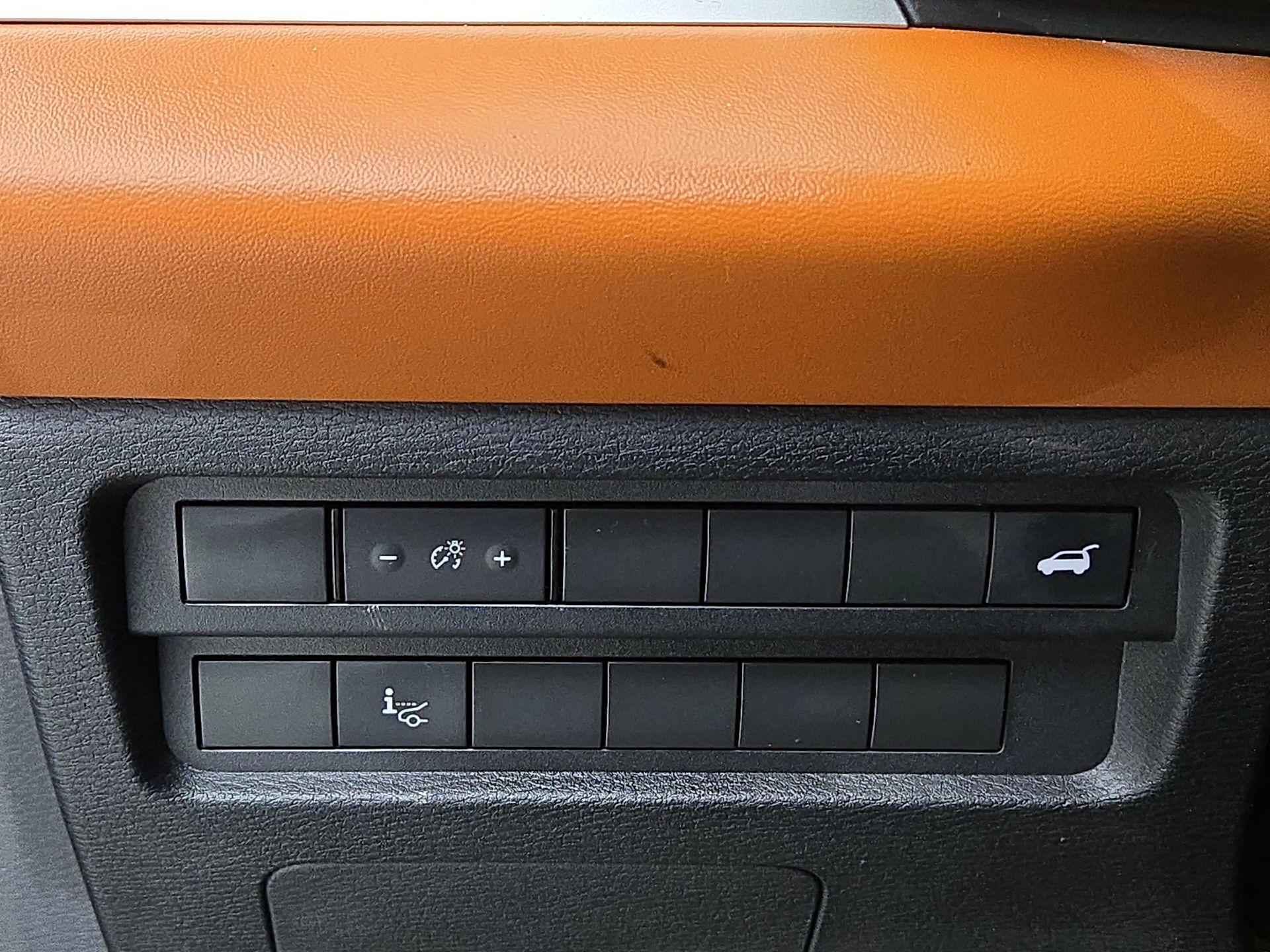 Thumbnail: 2022 Mitsubishi Outlander - 13