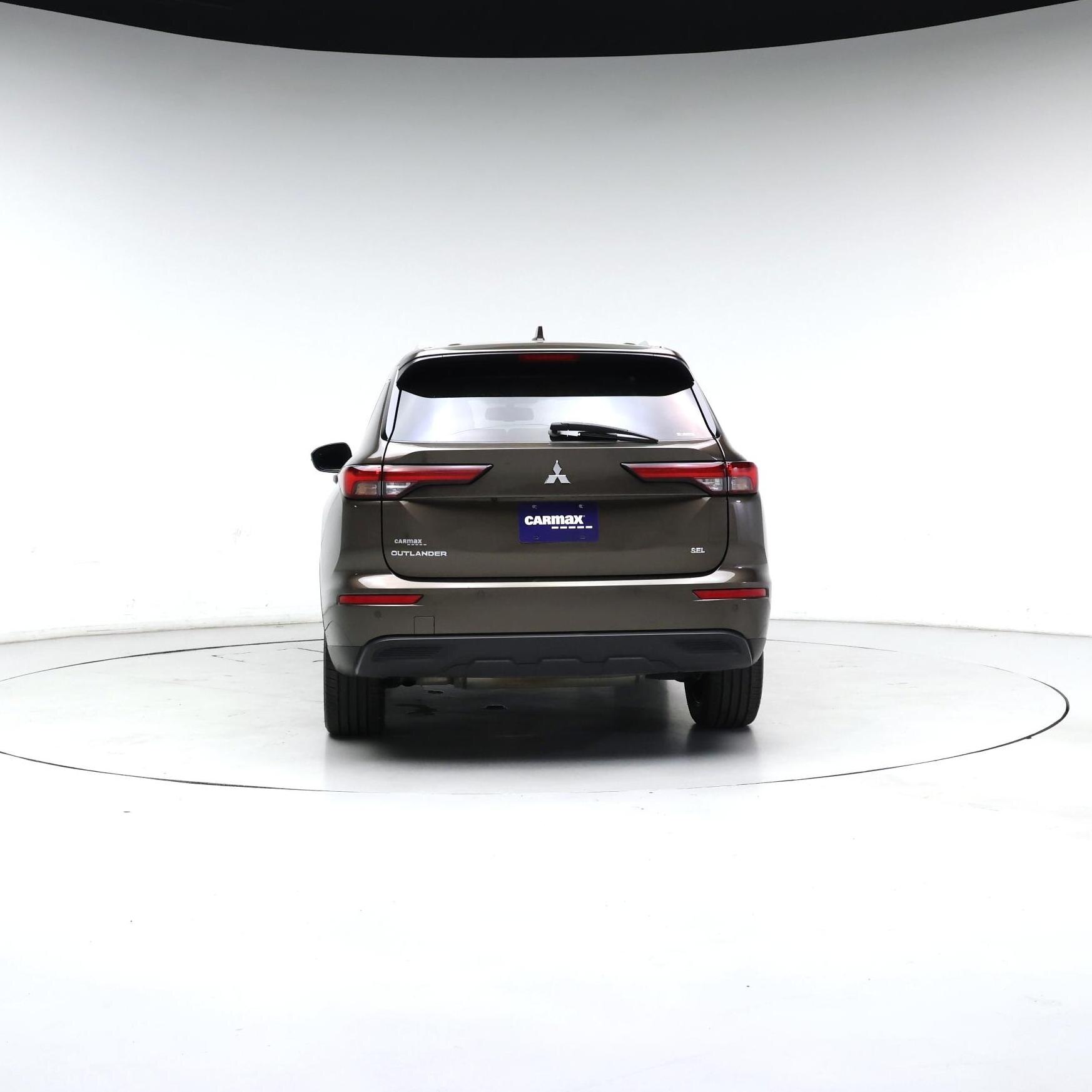 Thumbnail: 2022 Mitsubishi Outlander - 6