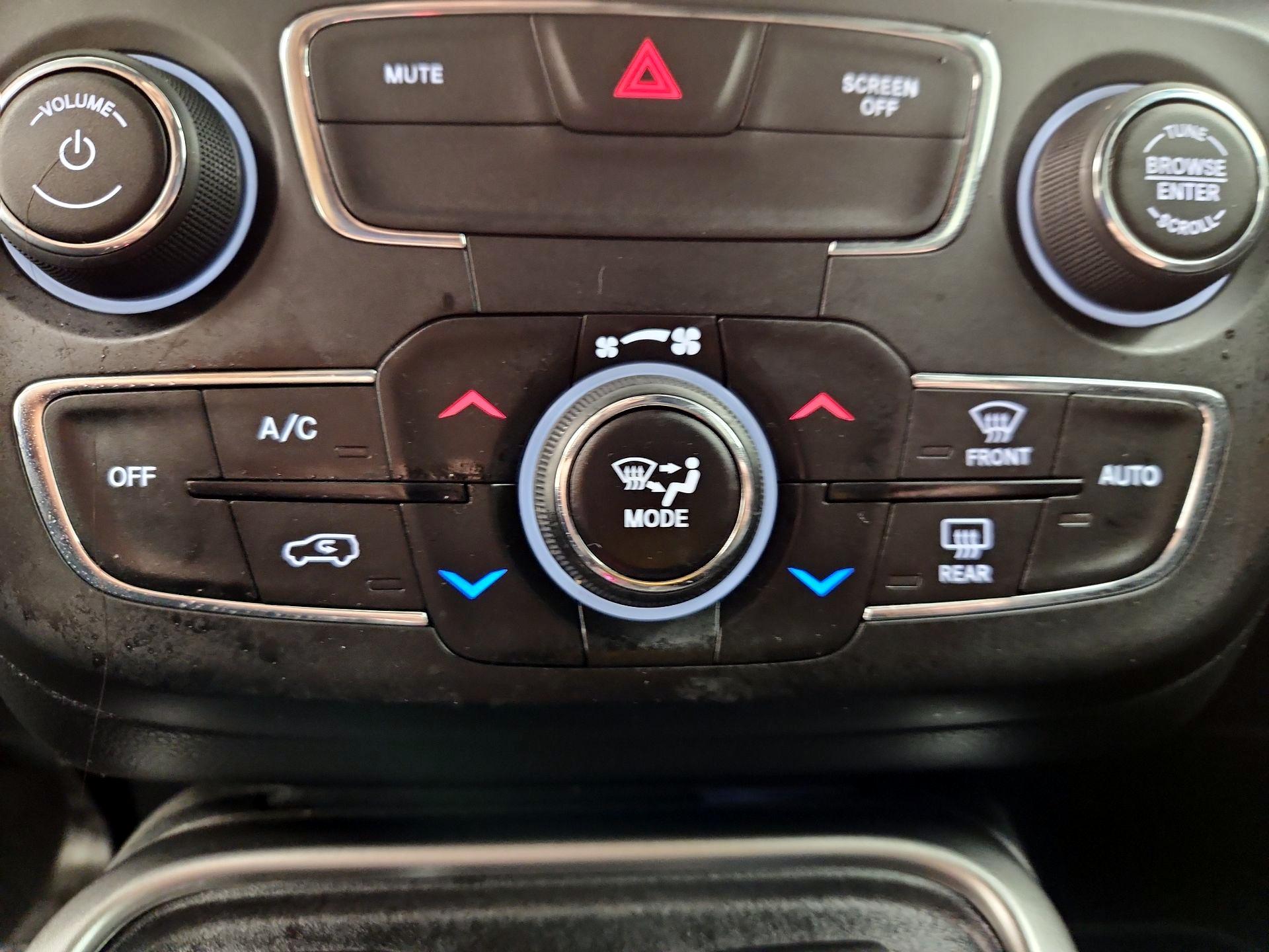 Thumbnail: 2021 Jeep Compass - 16