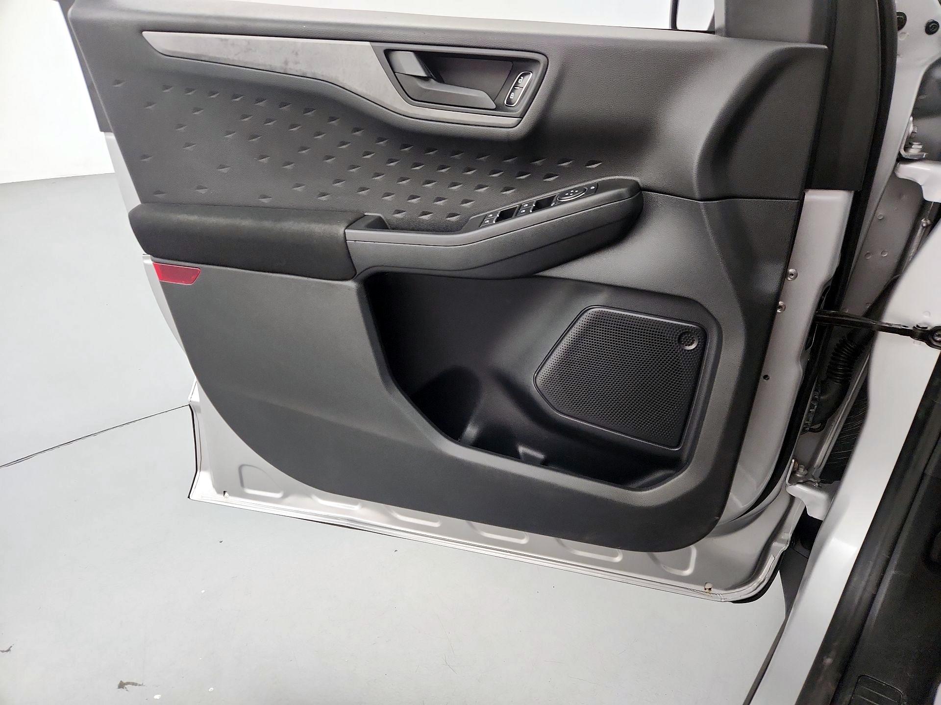 Thumbnail: 2020 Ford Escape - 12