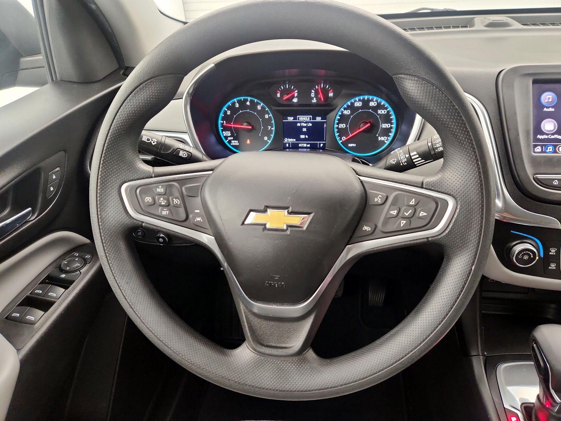 Thumbnail: 2022 Chevrolet Equinox - 10