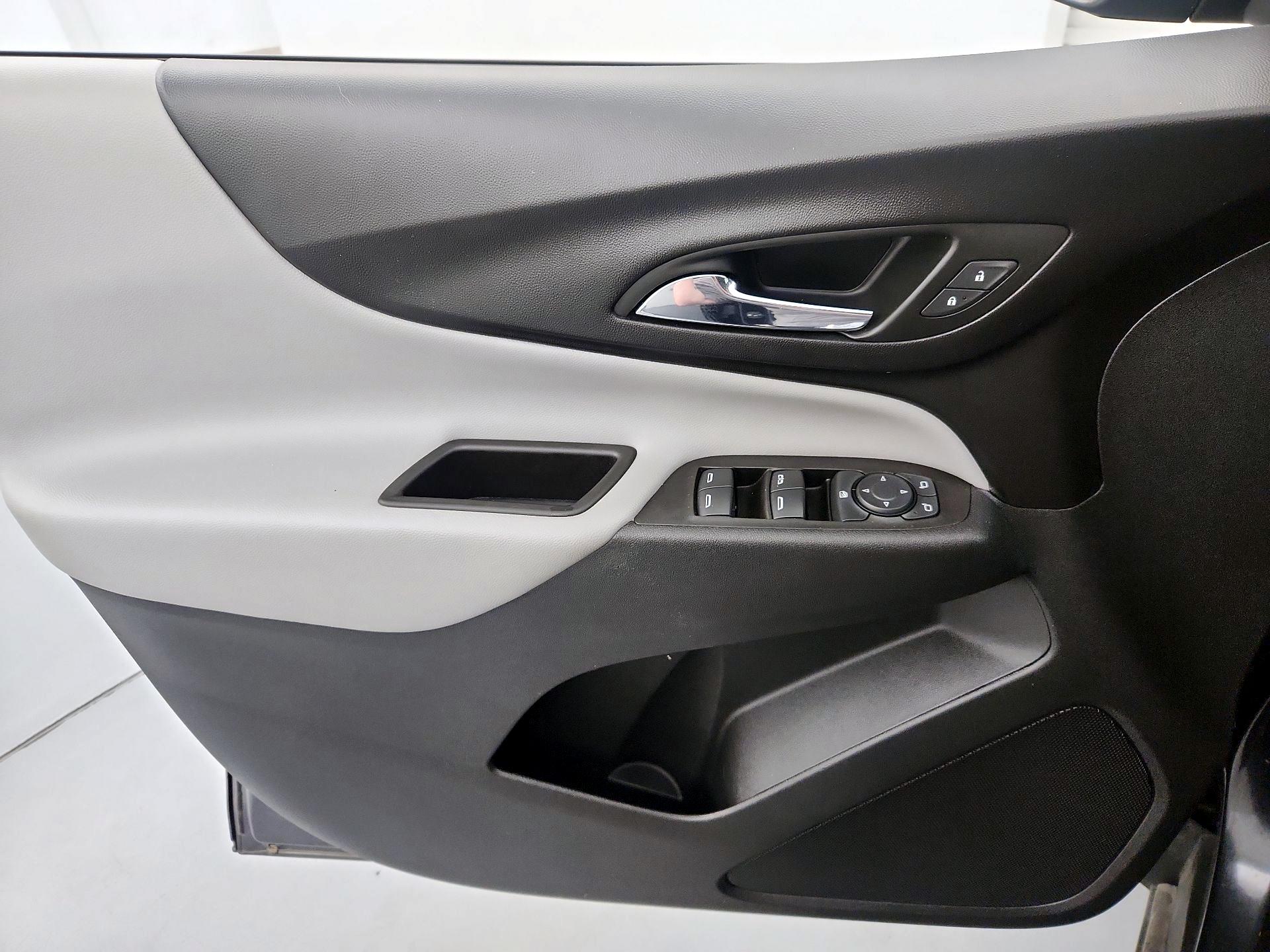 Thumbnail: 2022 Chevrolet Equinox - 12