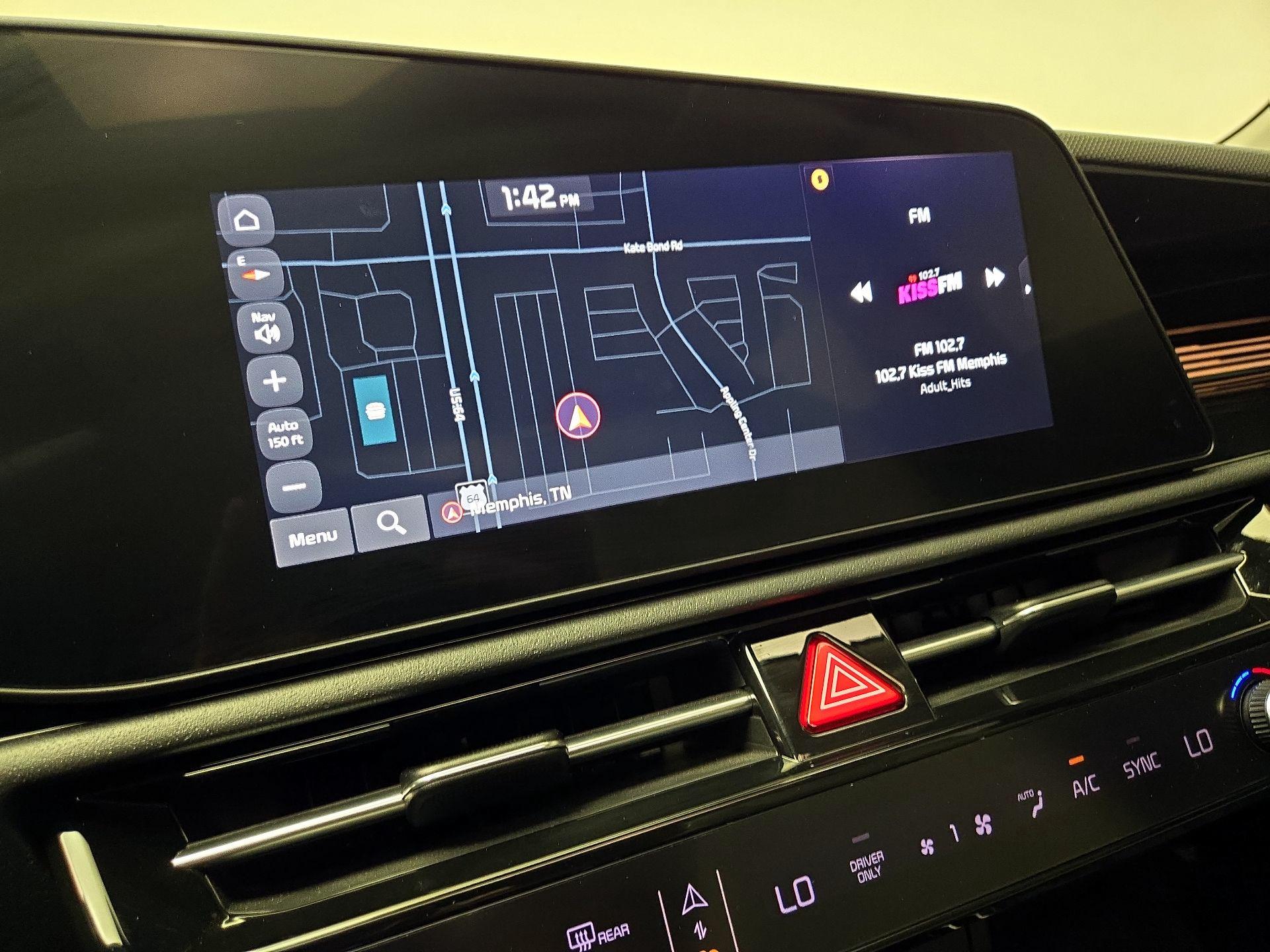 Thumbnail: 2023 Kia Niro - 14