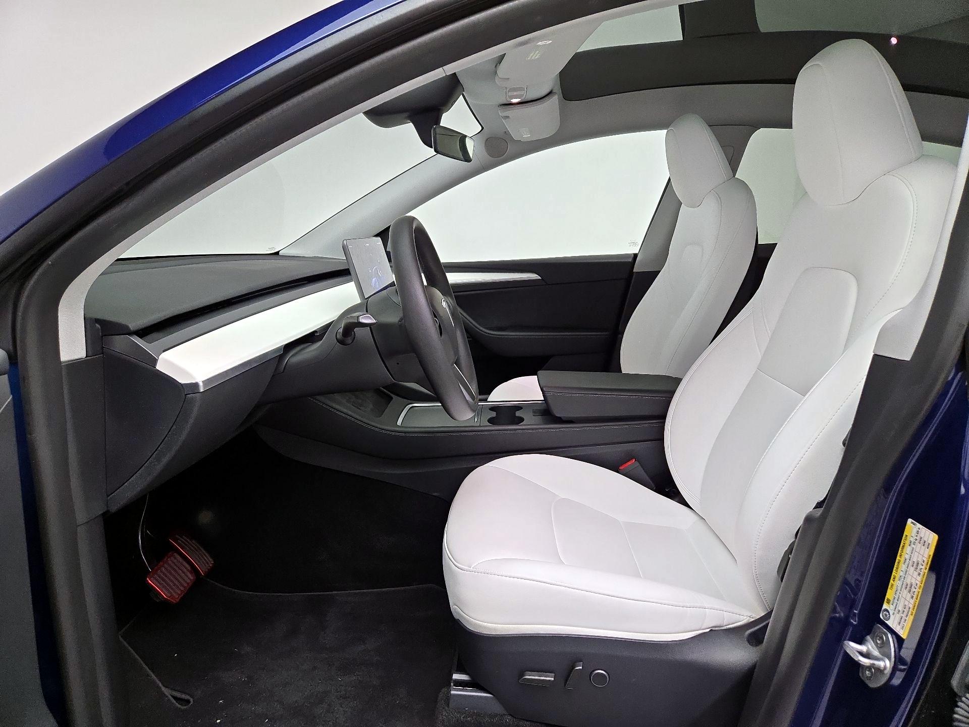 Thumbnail: 2024 Tesla Model Y - 11