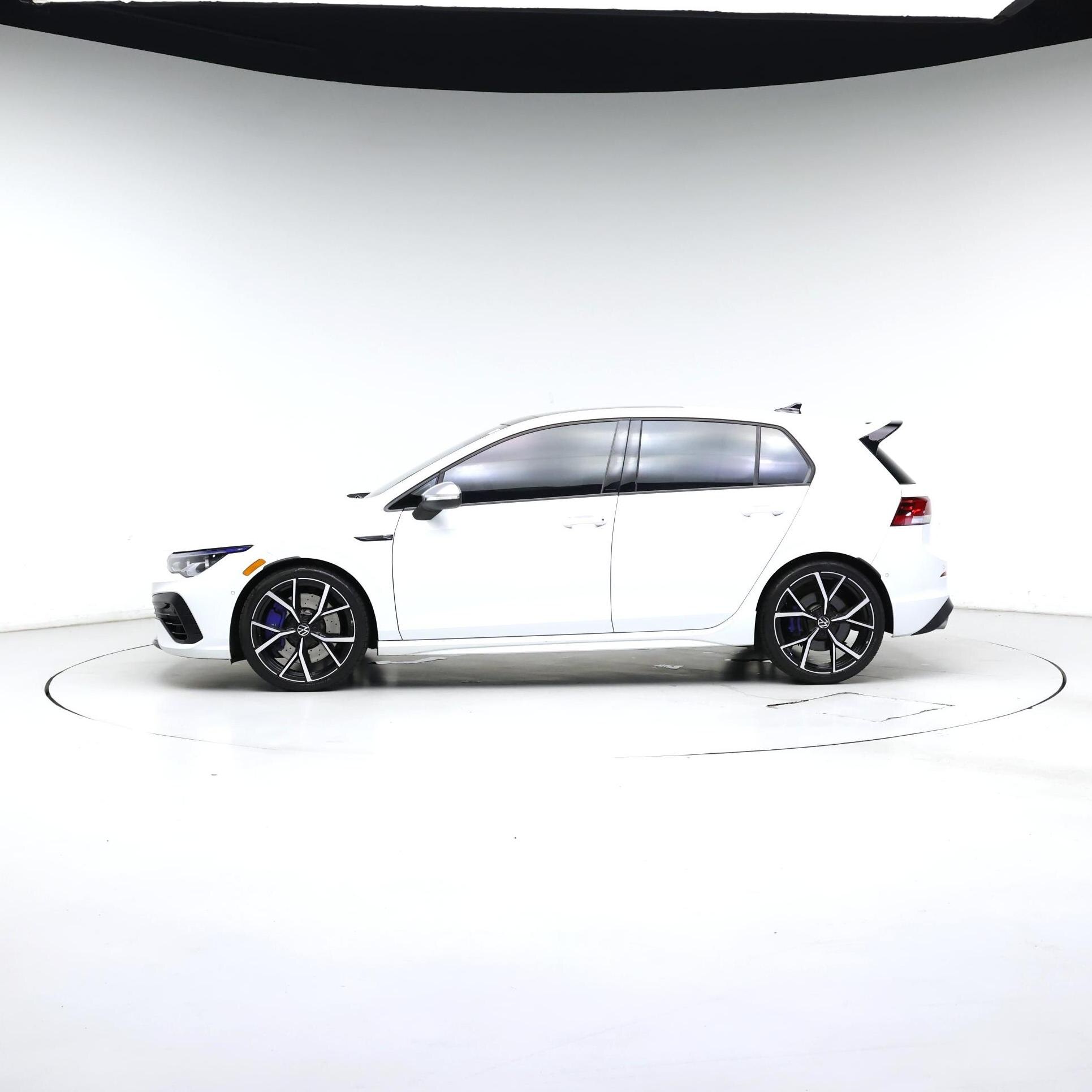 Thumbnail: 2024 Volkswagen Golf - 3