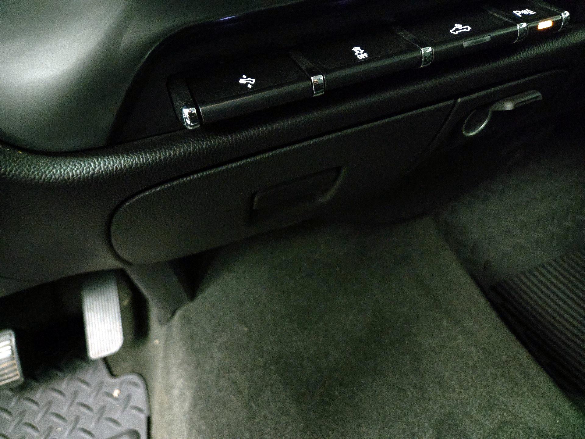 Thumbnail: 2016 Chevrolet Silverado 1500 - 19