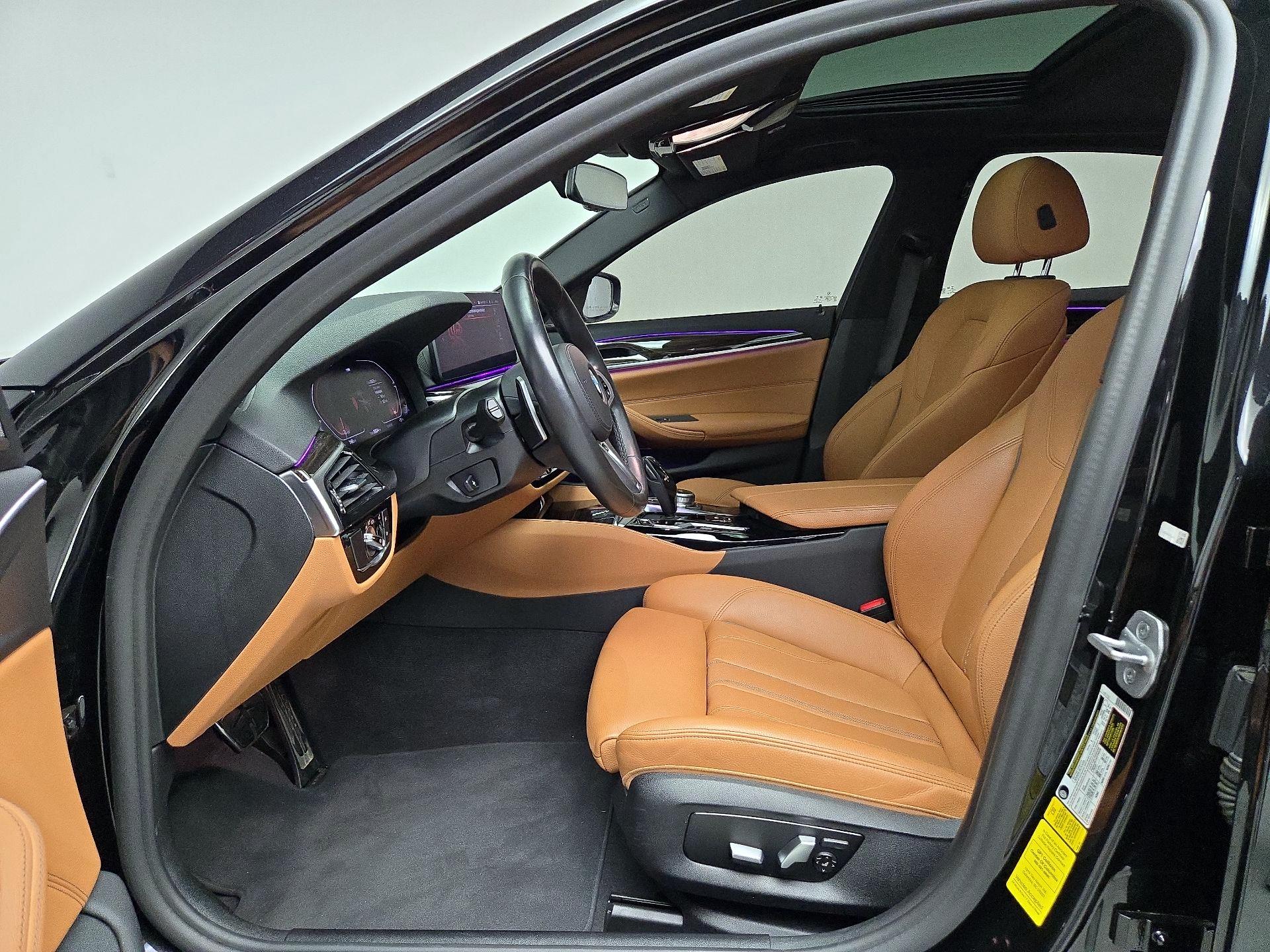 Thumbnail: 2021 BMW 5 Series - 11