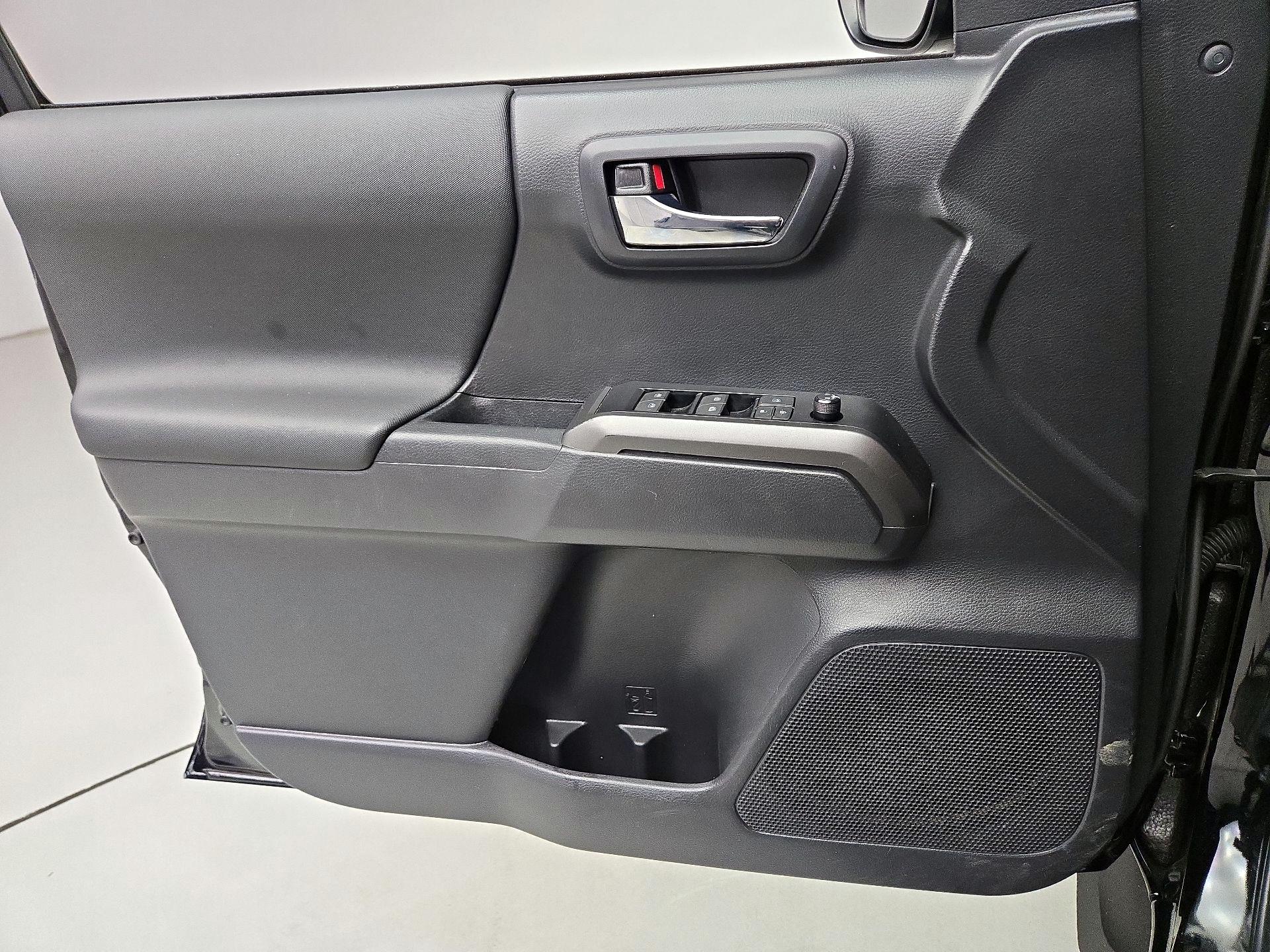 Thumbnail: 2023 Toyota Tacoma - 12