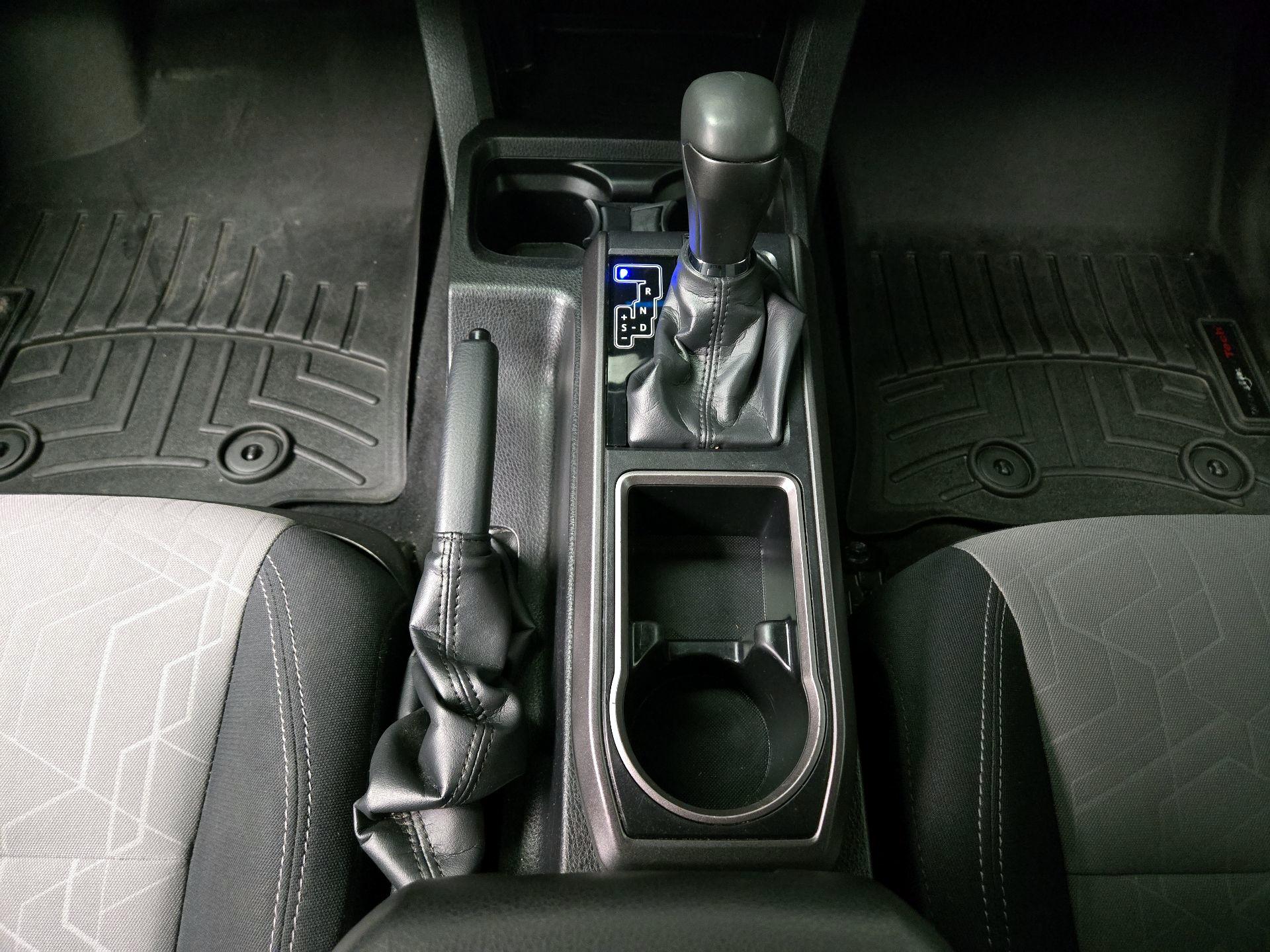 Thumbnail: 2023 Toyota Tacoma - 17