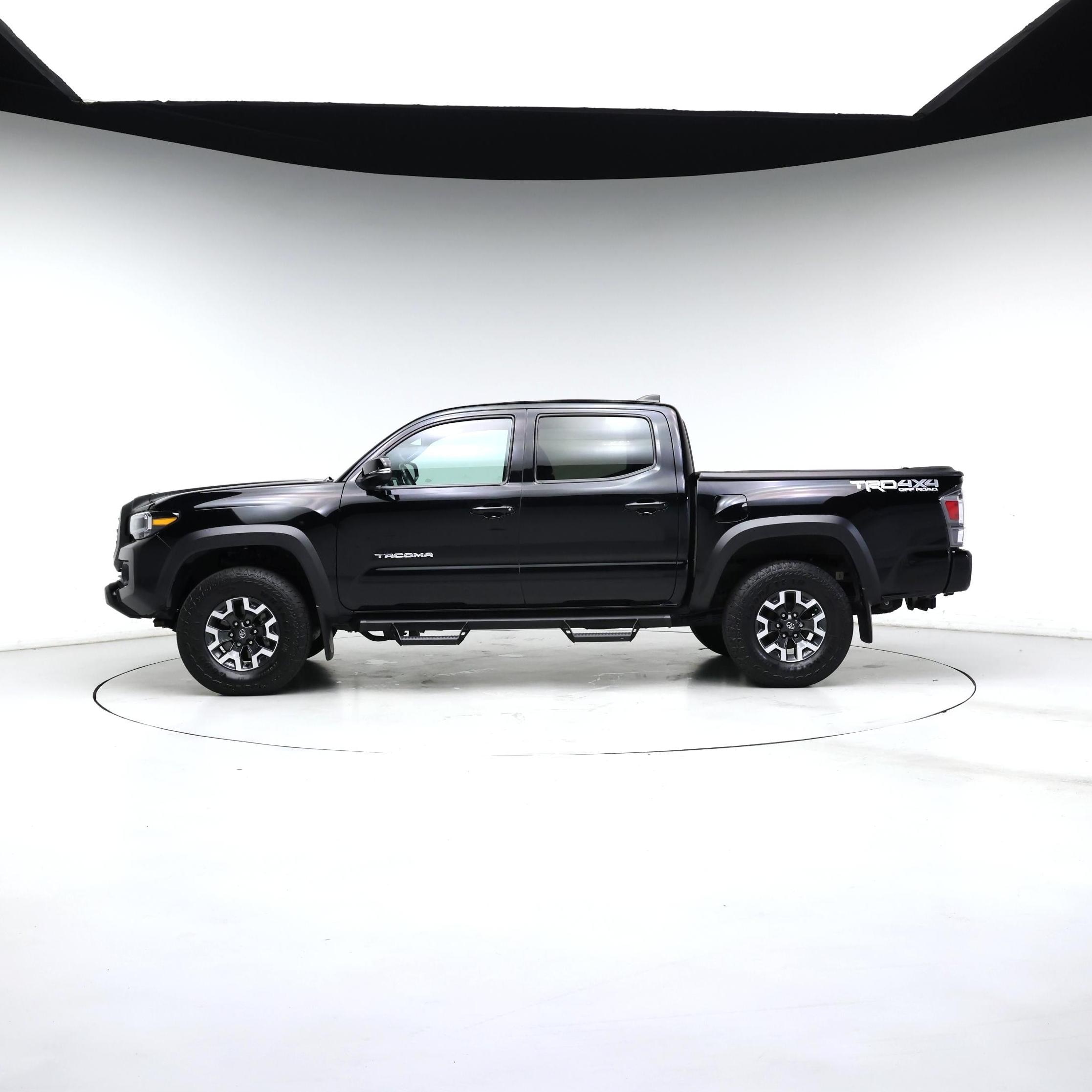 Thumbnail: 2023 Toyota Tacoma - 3