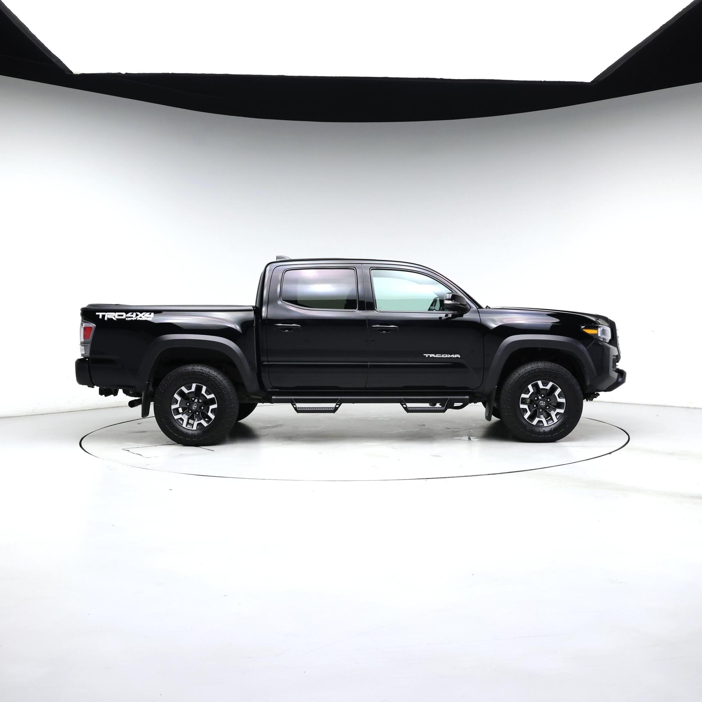 Thumbnail: 2023 Toyota Tacoma - 7