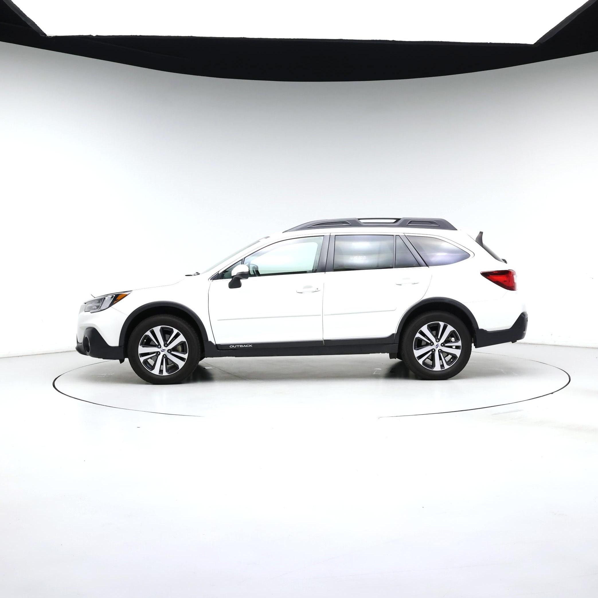 Thumbnail: 2018 Subaru Outback - 3