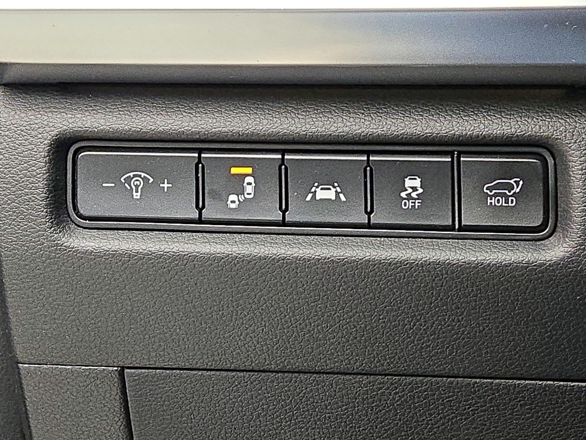 Thumbnail: 2020 Kia Telluride - 13