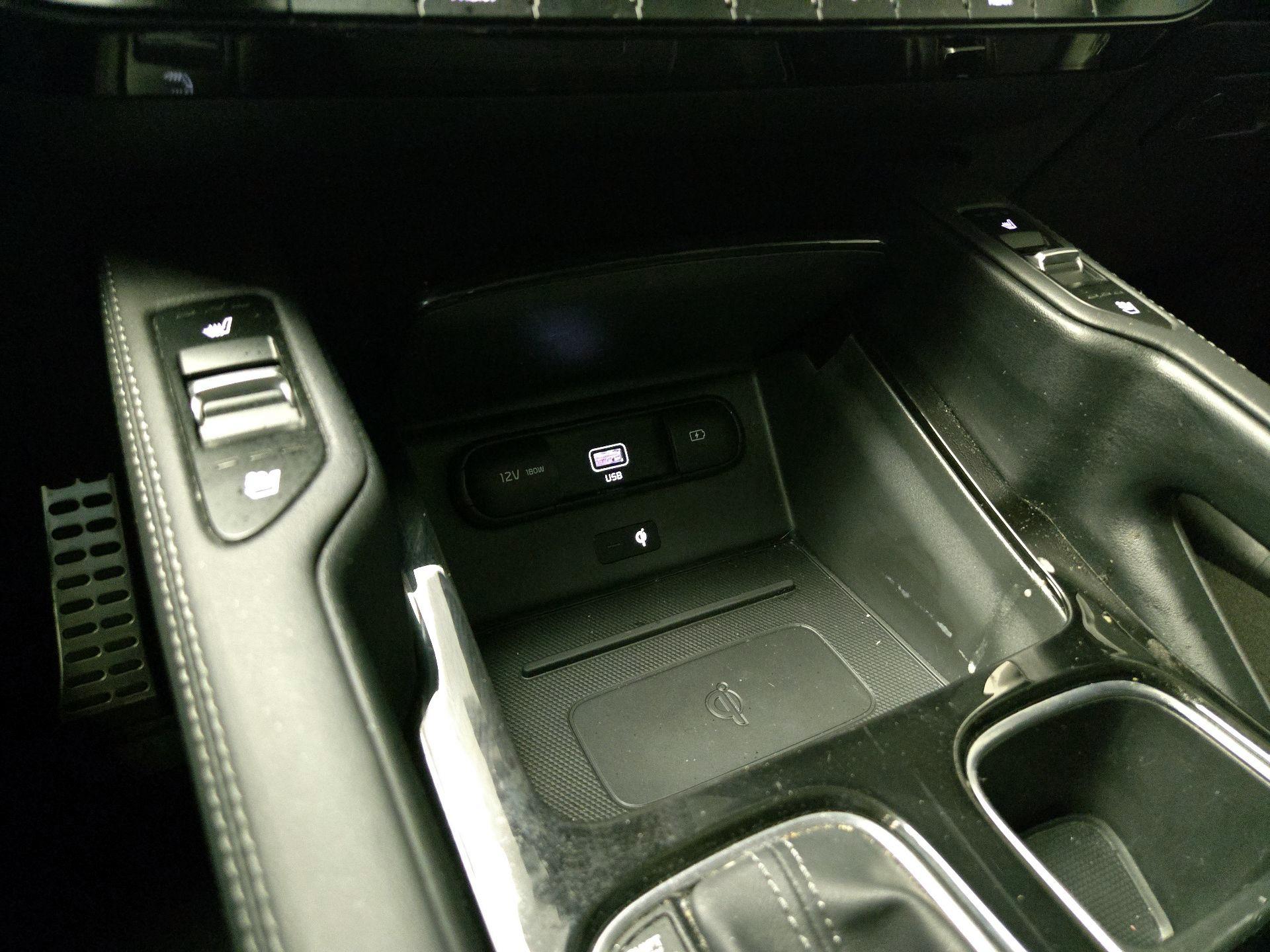 Thumbnail: 2020 Kia Telluride - 19