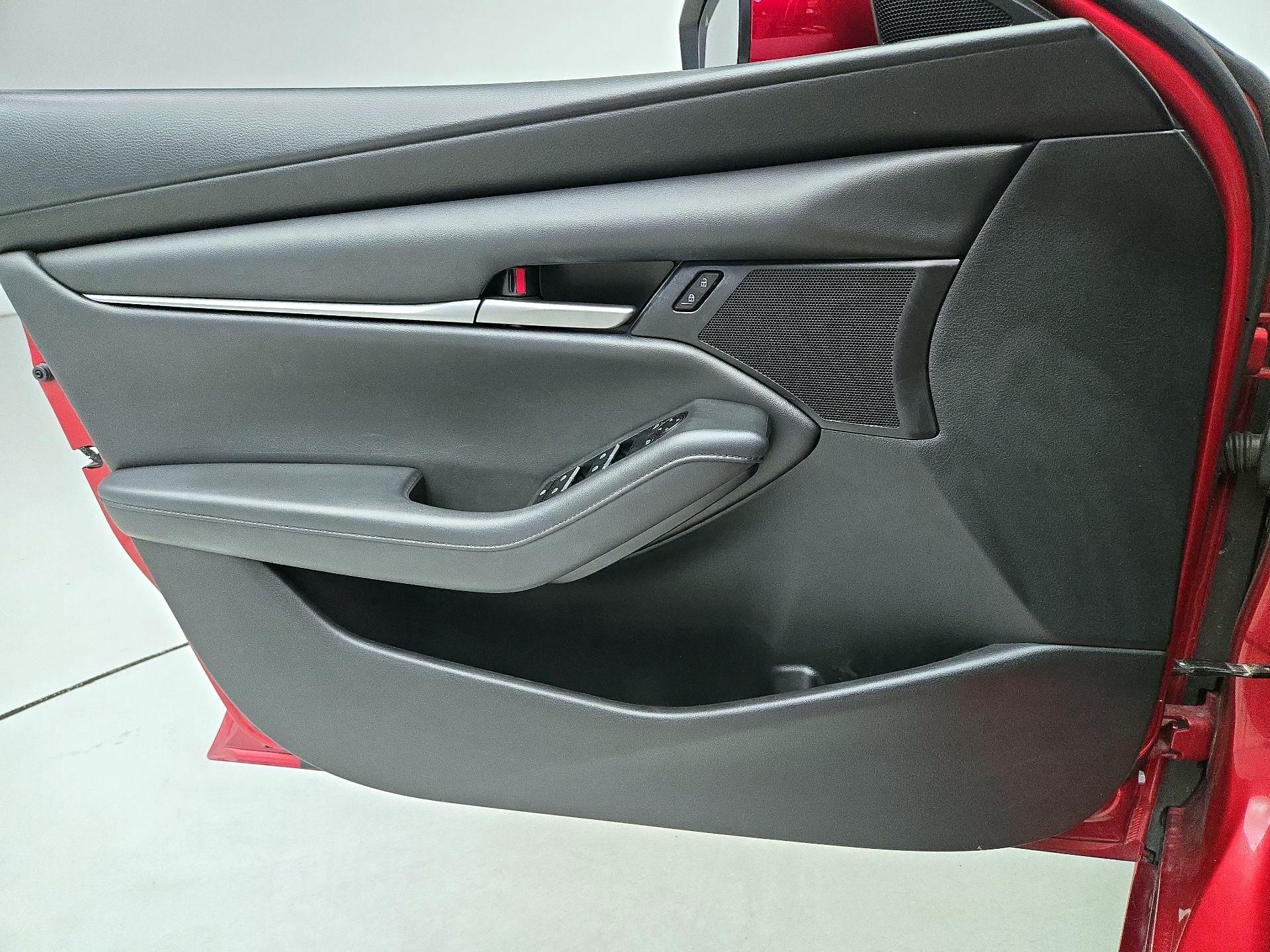 Thumbnail: 2021 Mazda Mazda3 - 12