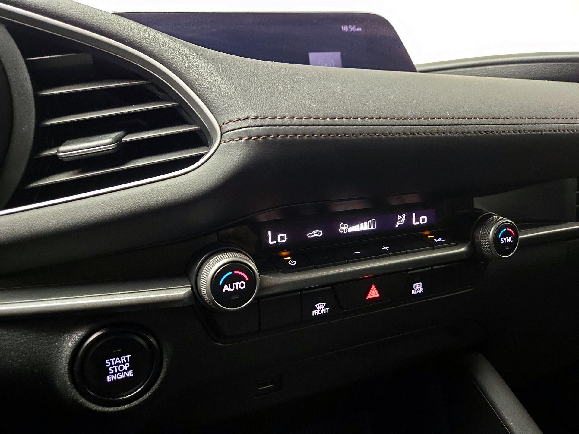 Thumbnail: 2021 Mazda Mazda3 - 17