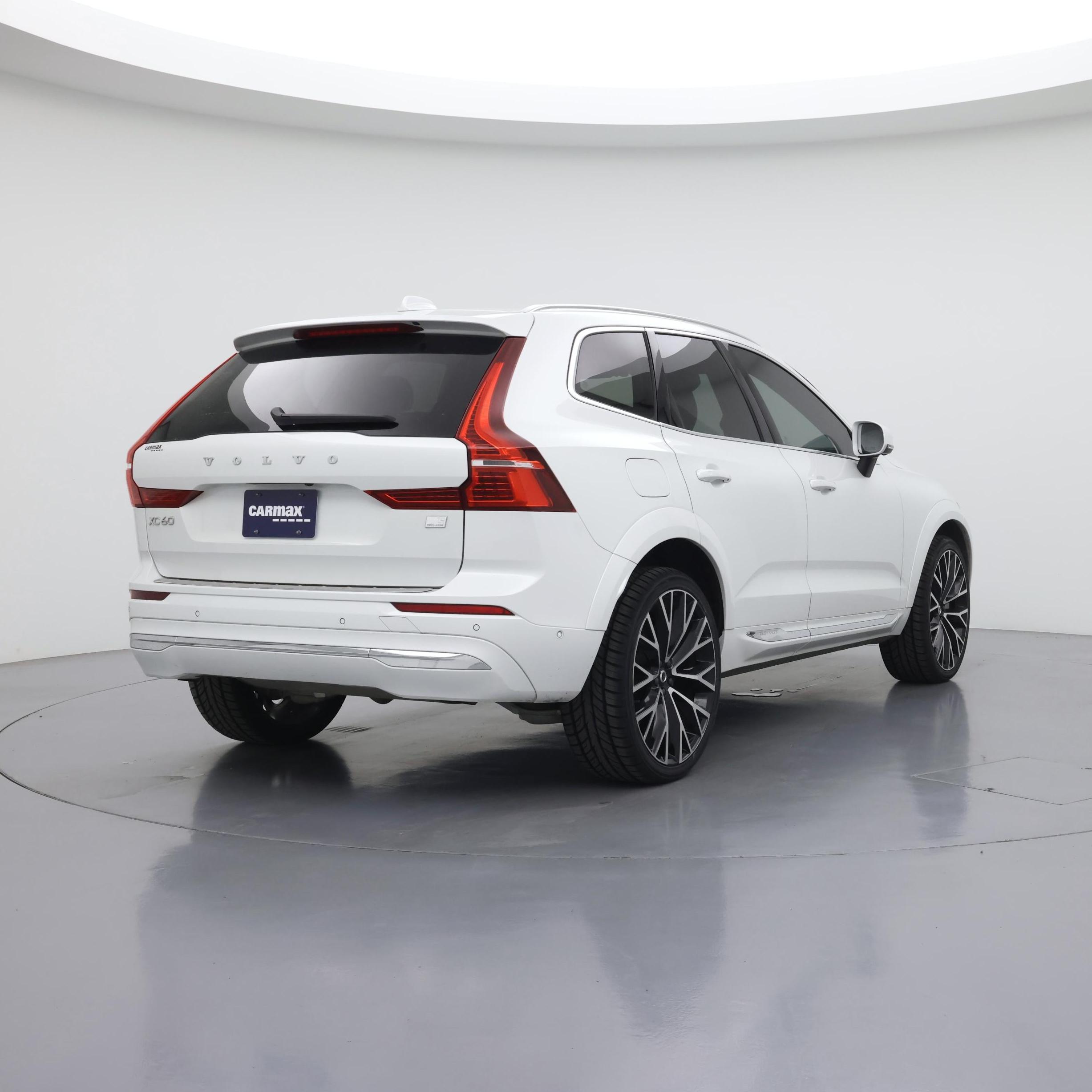 Thumbnail: 2022 Volvo XC60 - 8
