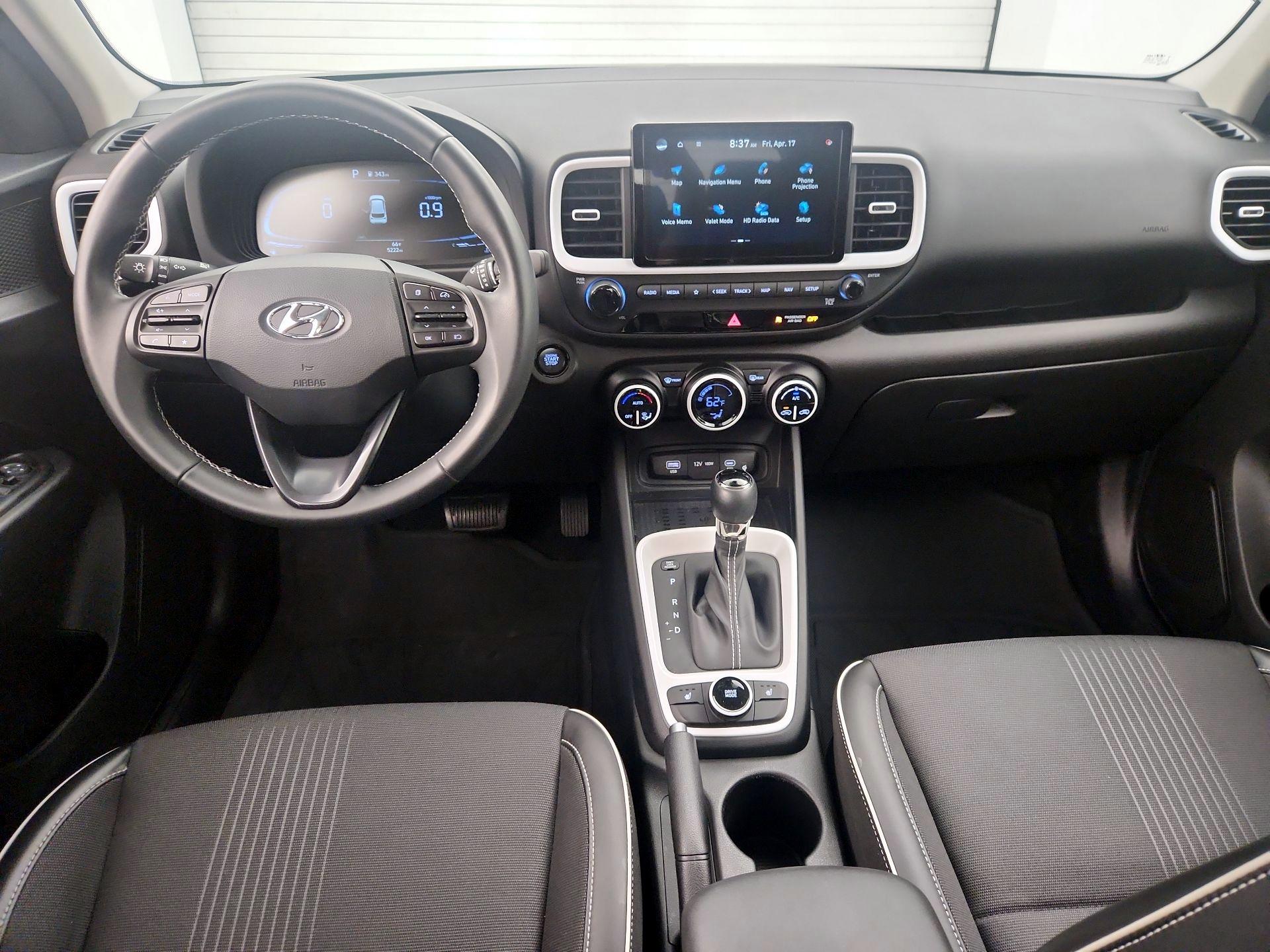 Thumbnail: 2023 Hyundai Venue - 9