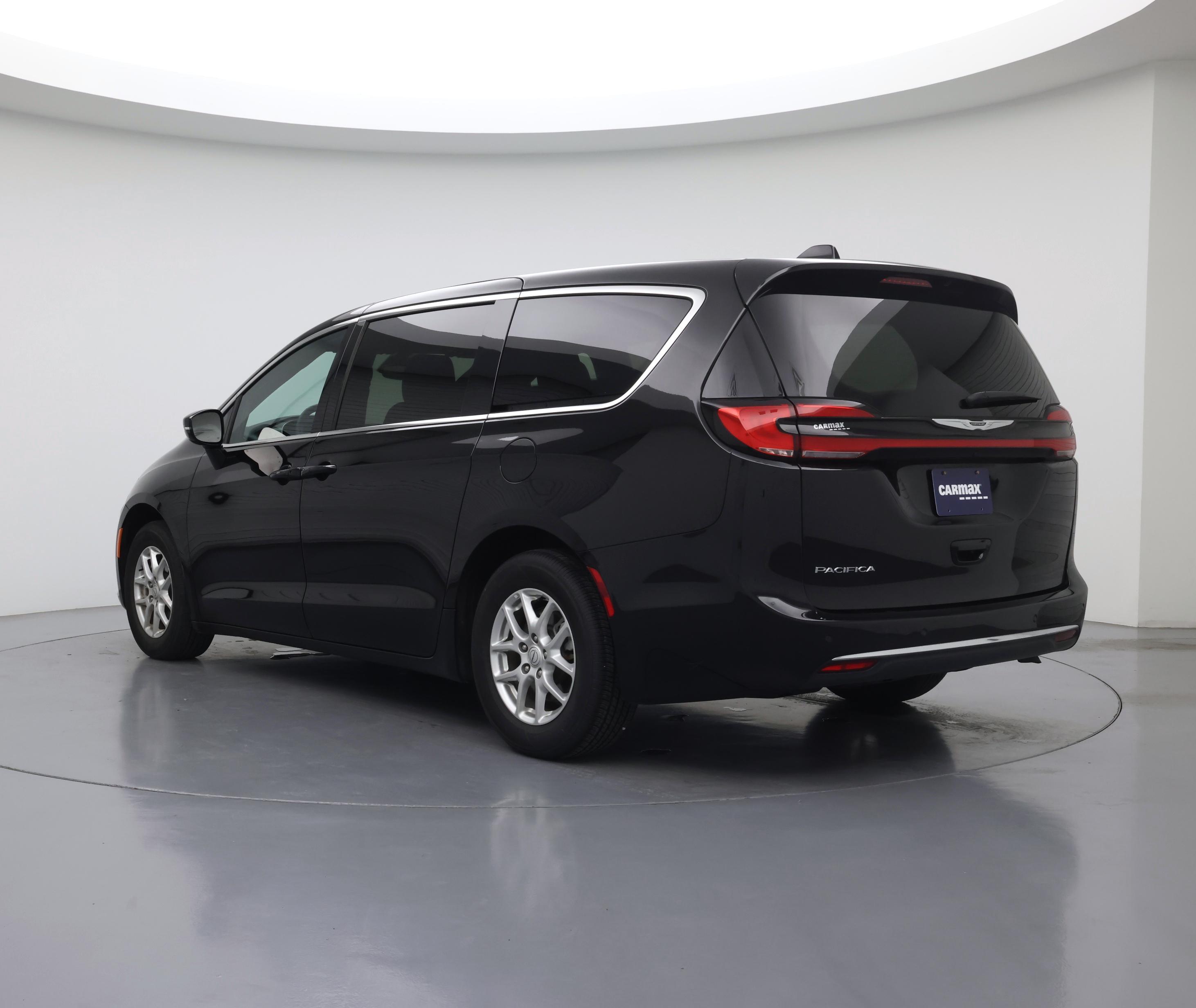 Thumbnail: 2025 Chrysler Pacifica - 2