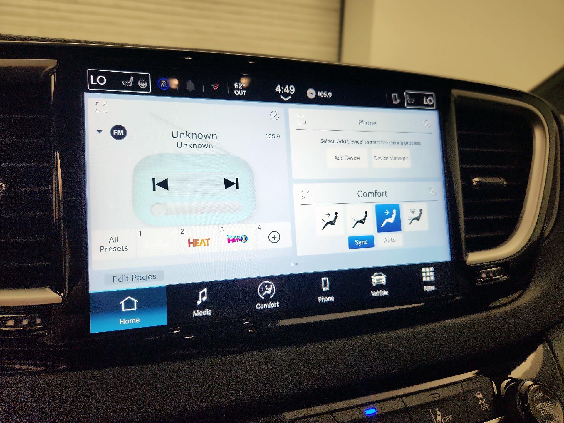 Thumbnail: 2025 Chrysler Pacifica - 15