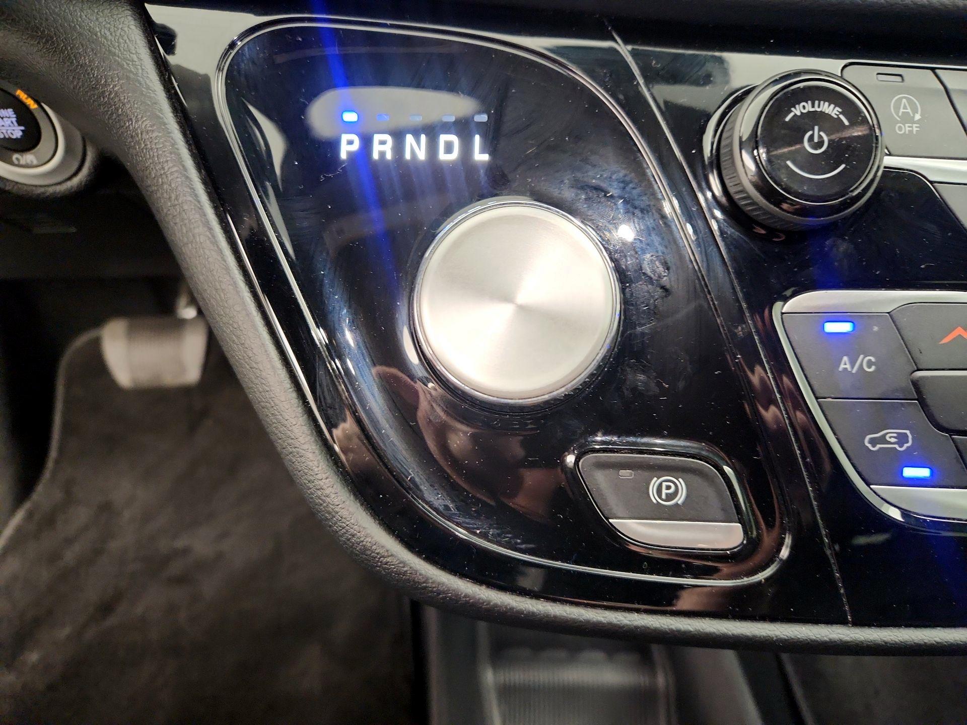 Thumbnail: 2025 Chrysler Pacifica - 17