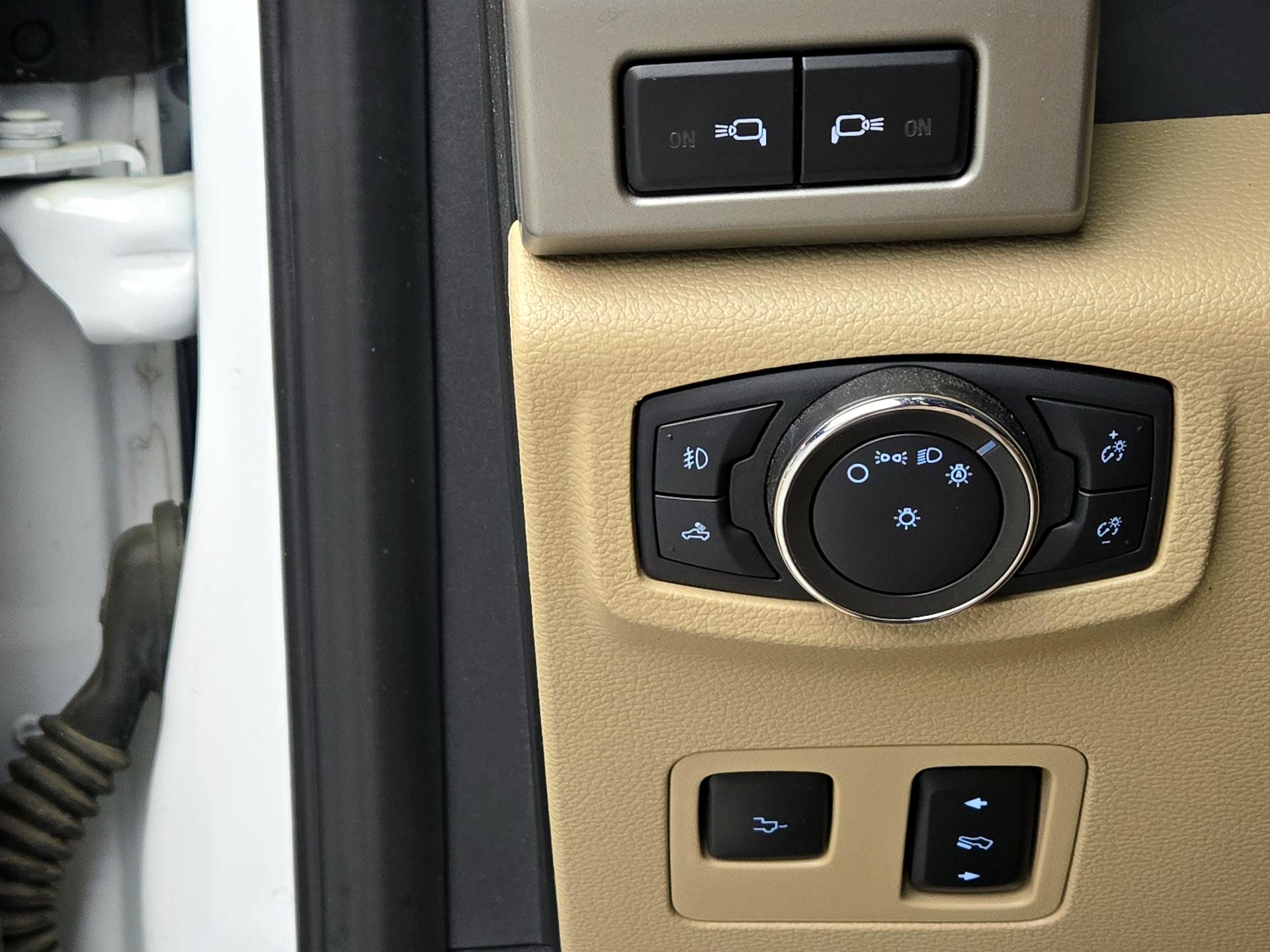 Thumbnail: 2020 Ford F-250 - 13