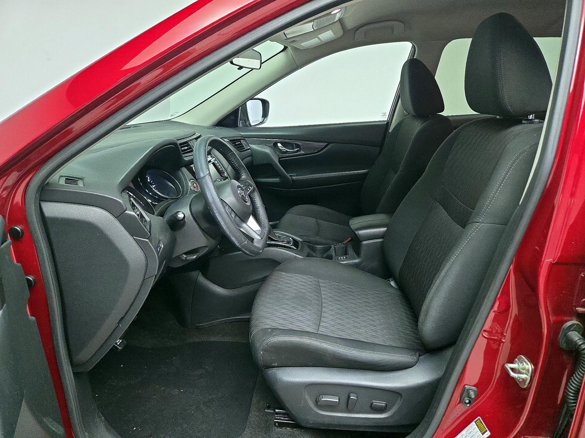 Thumbnail: 2020 Nissan Rogue - 11