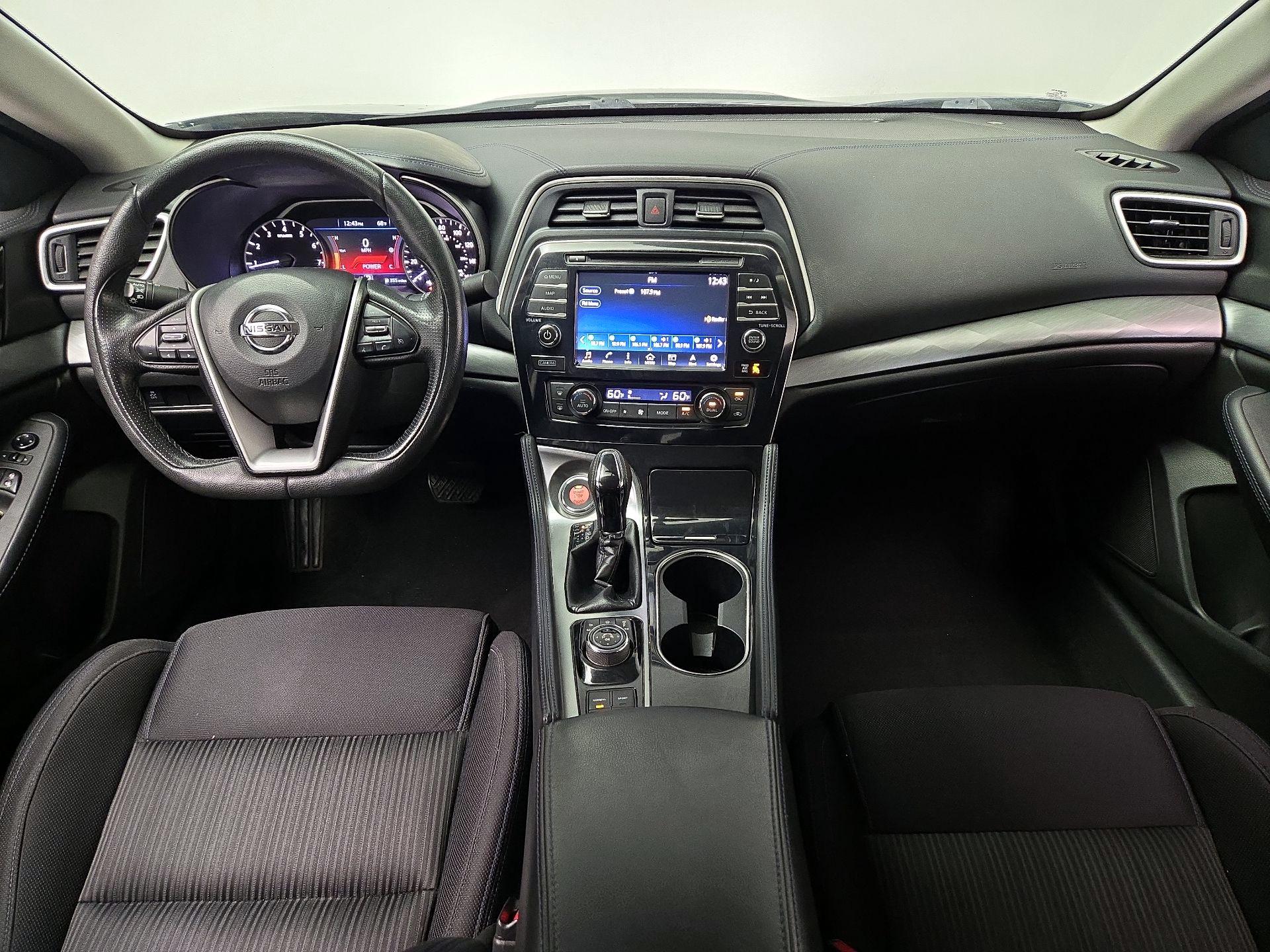 Thumbnail: 2016 Nissan Maxima - 9