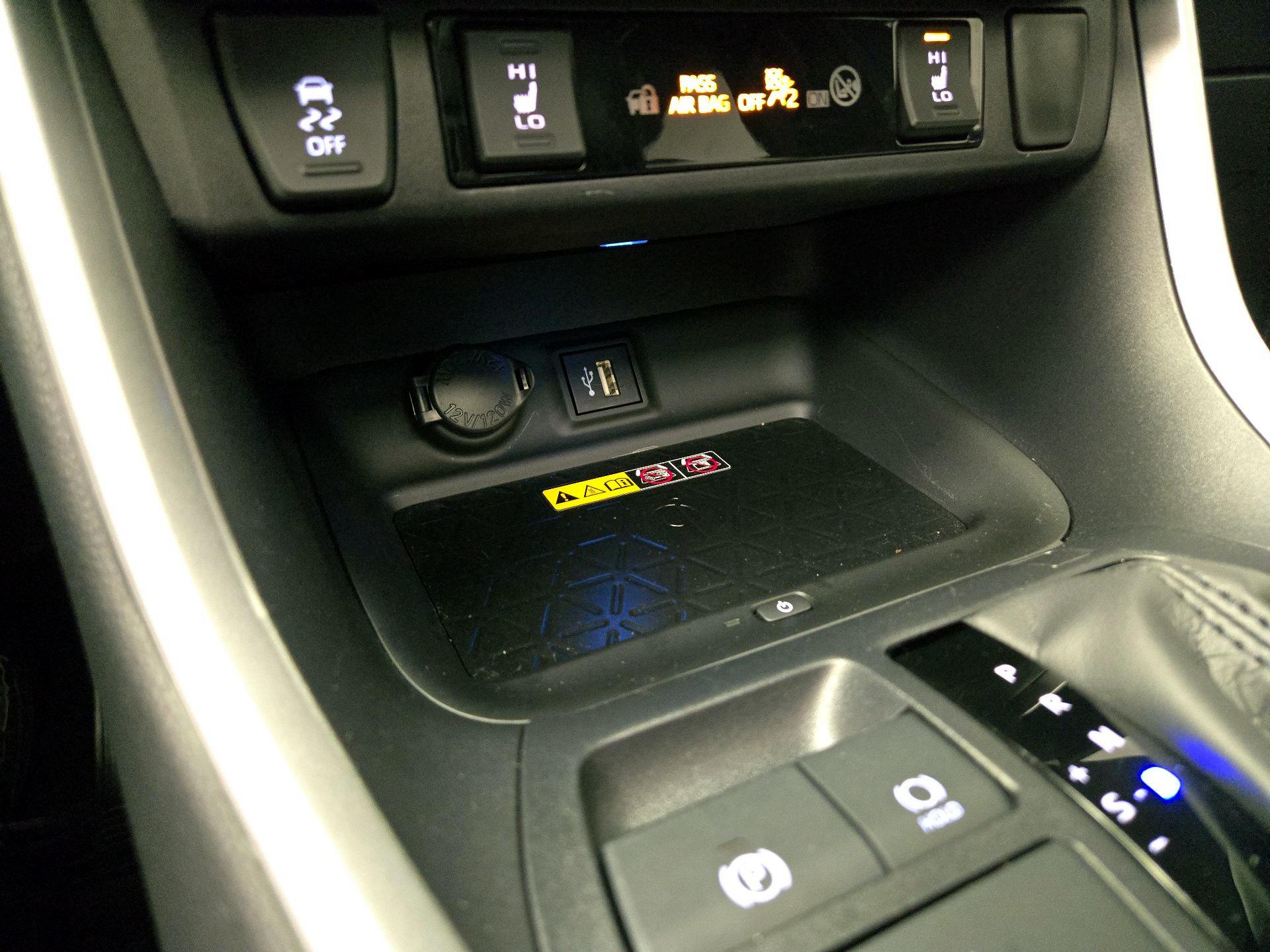 Thumbnail: 2025 Toyota RAV4 - 19