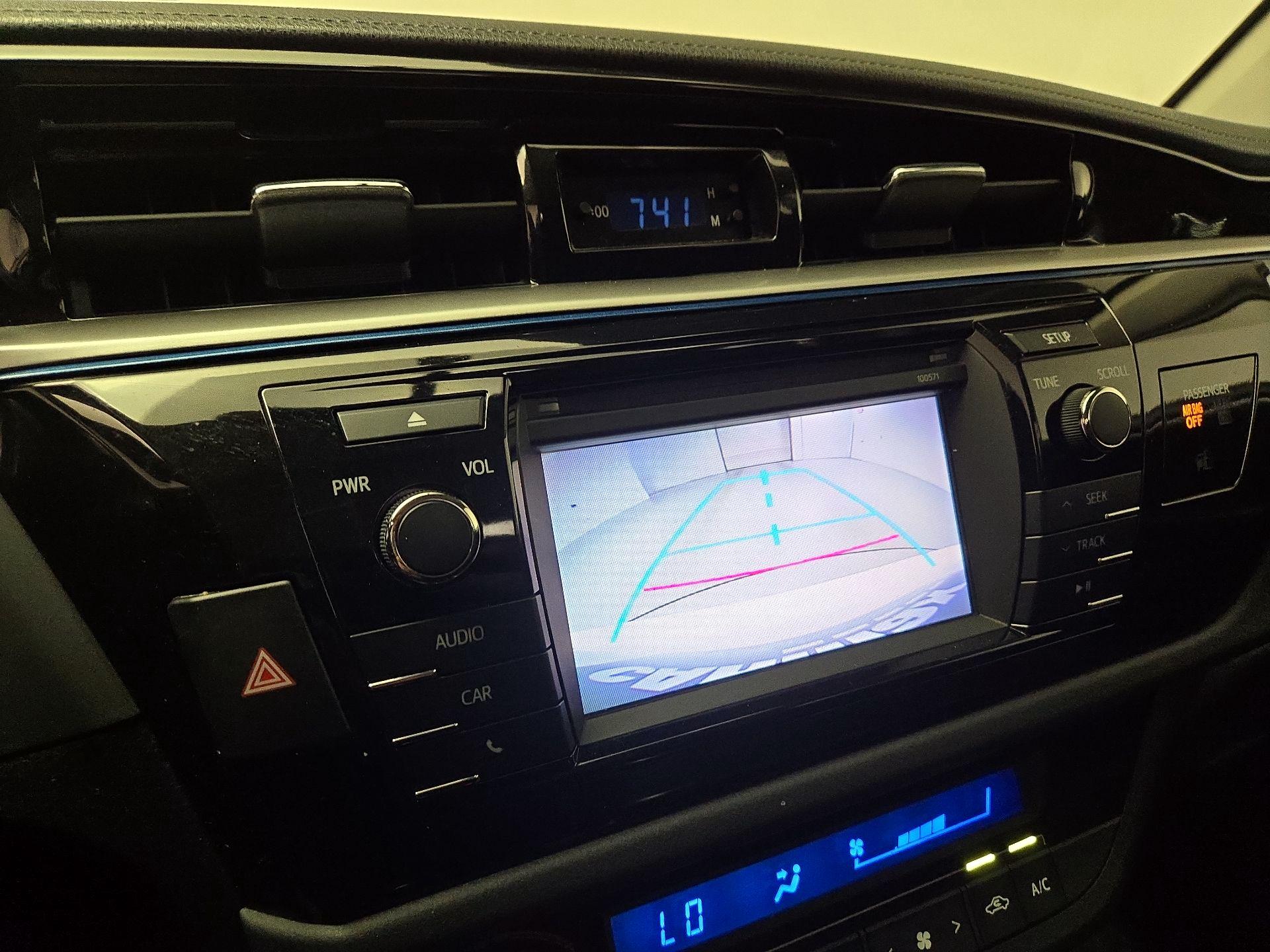 Thumbnail: 2016 Toyota Corolla - 14