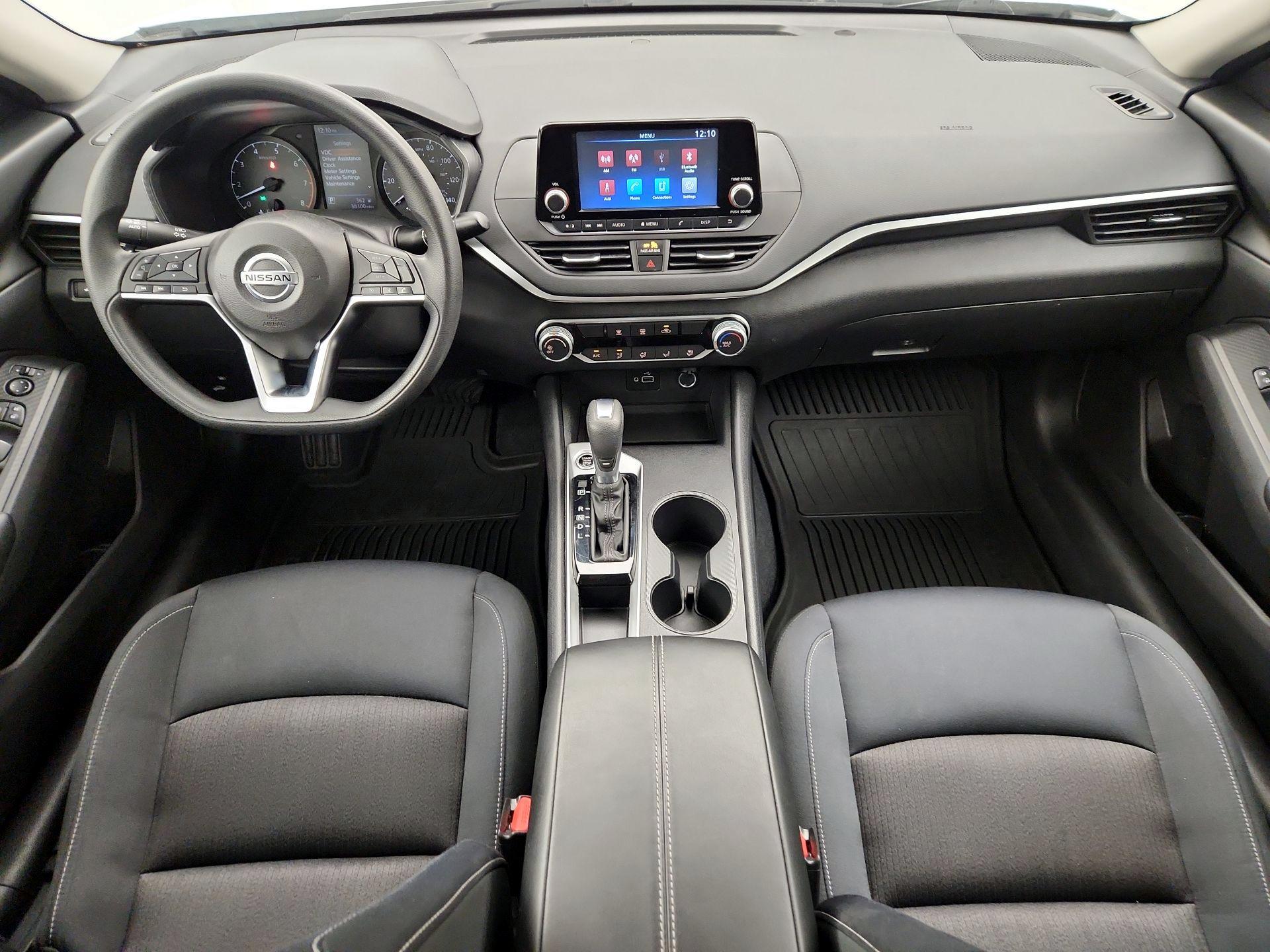 Thumbnail: 2021 Nissan Altima - 9