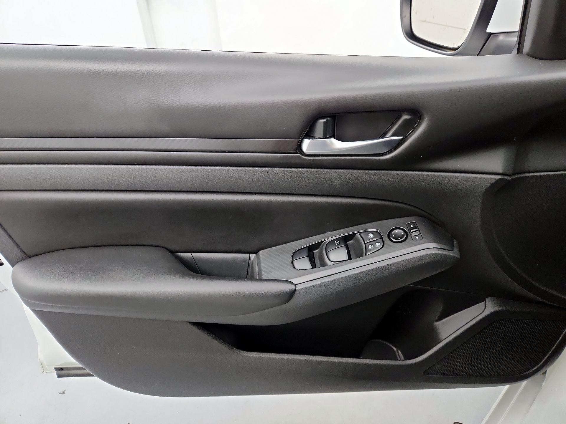 Thumbnail: 2021 Nissan Altima - 12