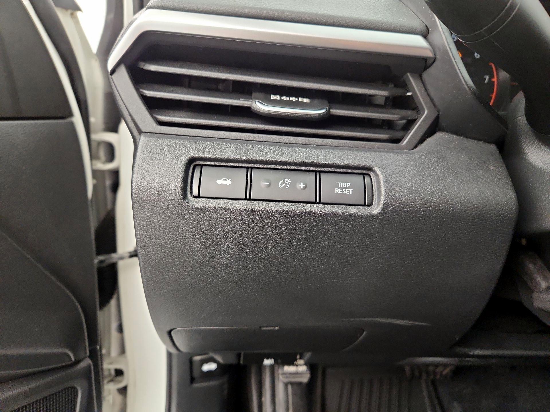 Thumbnail: 2021 Nissan Altima - 13