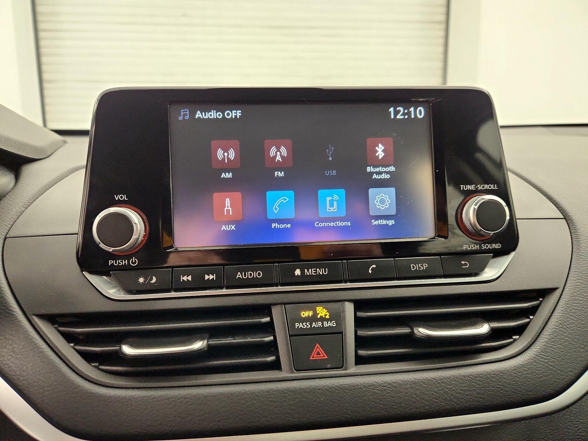 Thumbnail: 2021 Nissan Altima - 15