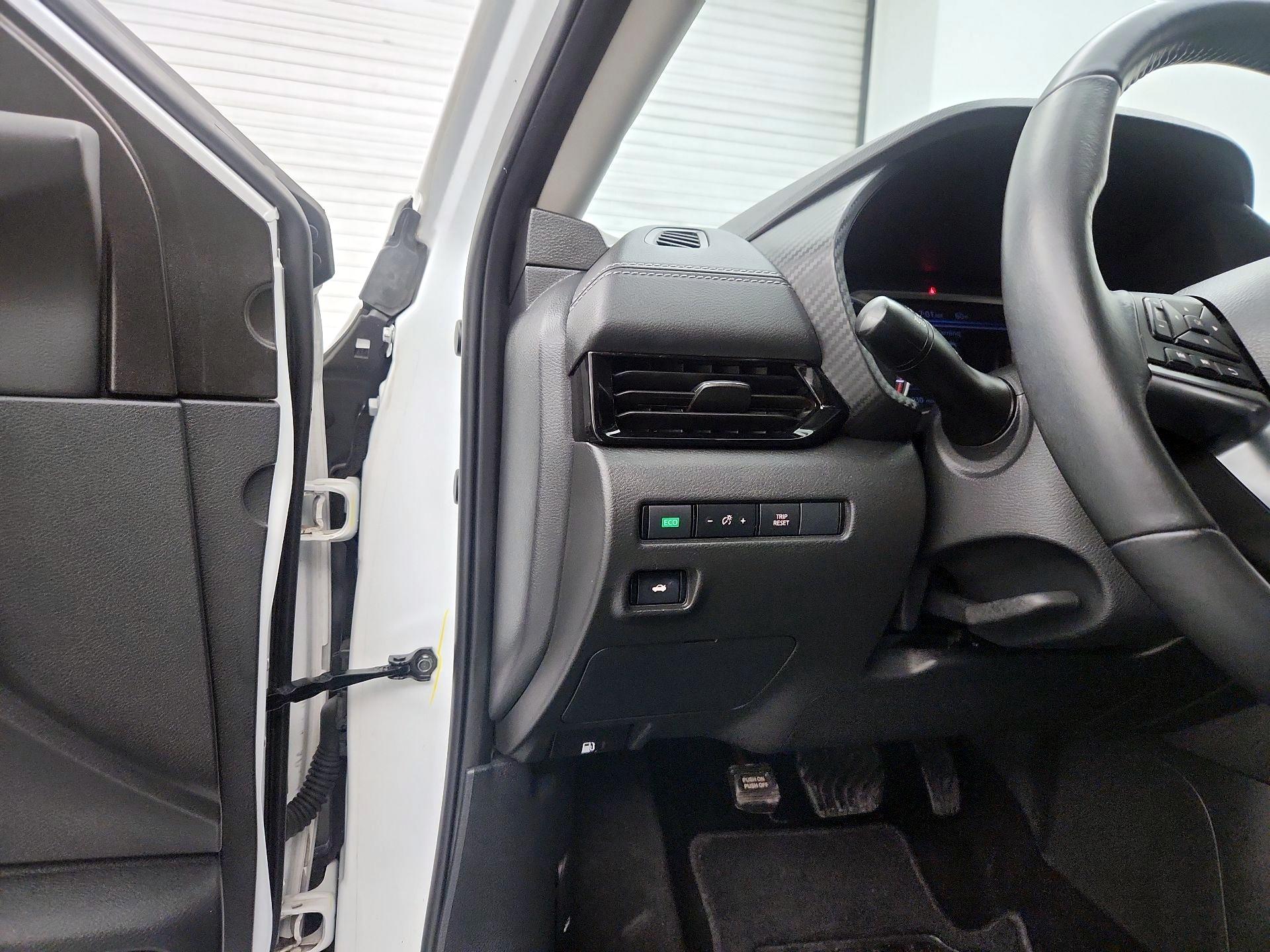 Thumbnail: 2023 Nissan Sentra - 13