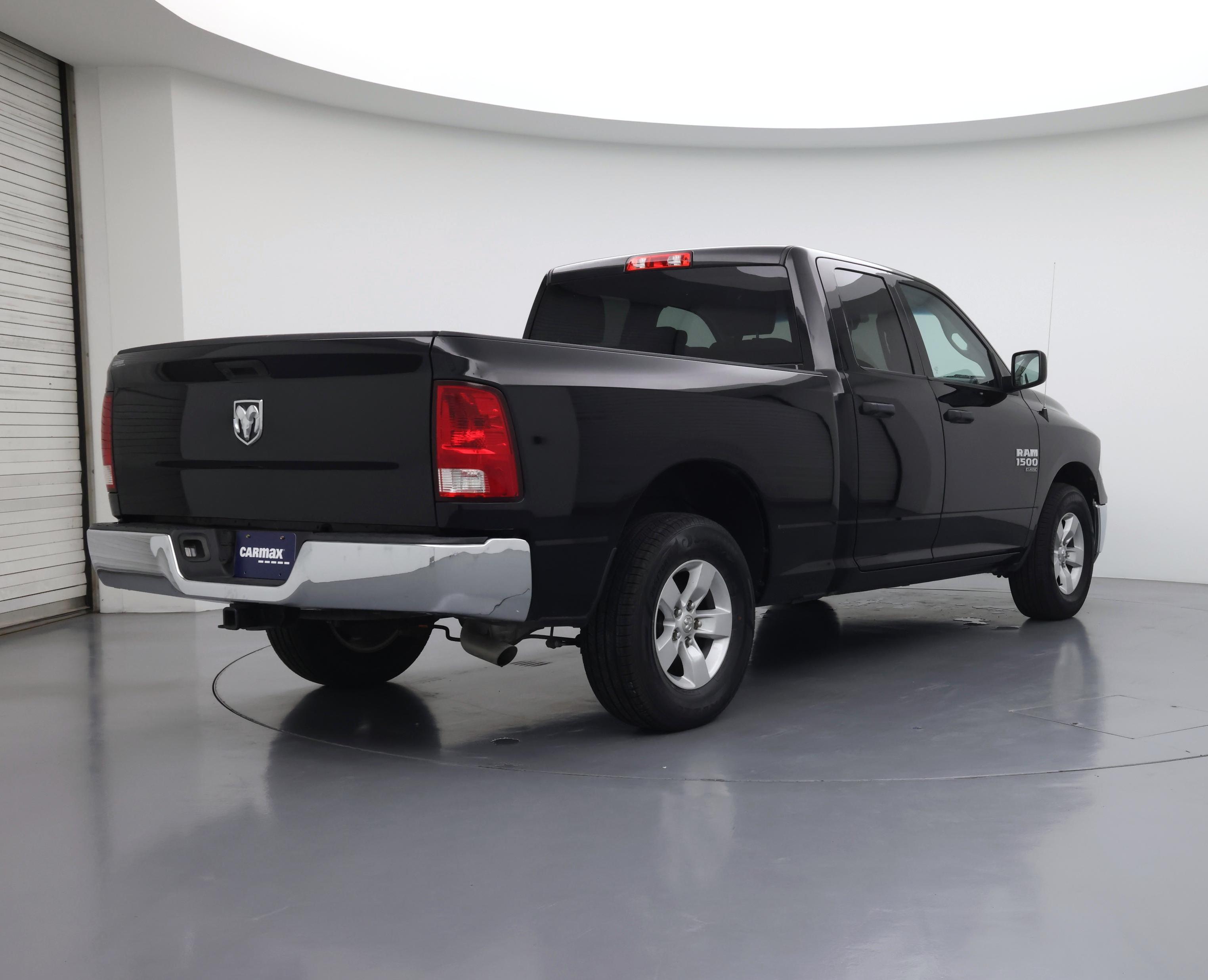 Thumbnail: 2020 RAM 1500 Classic - 8