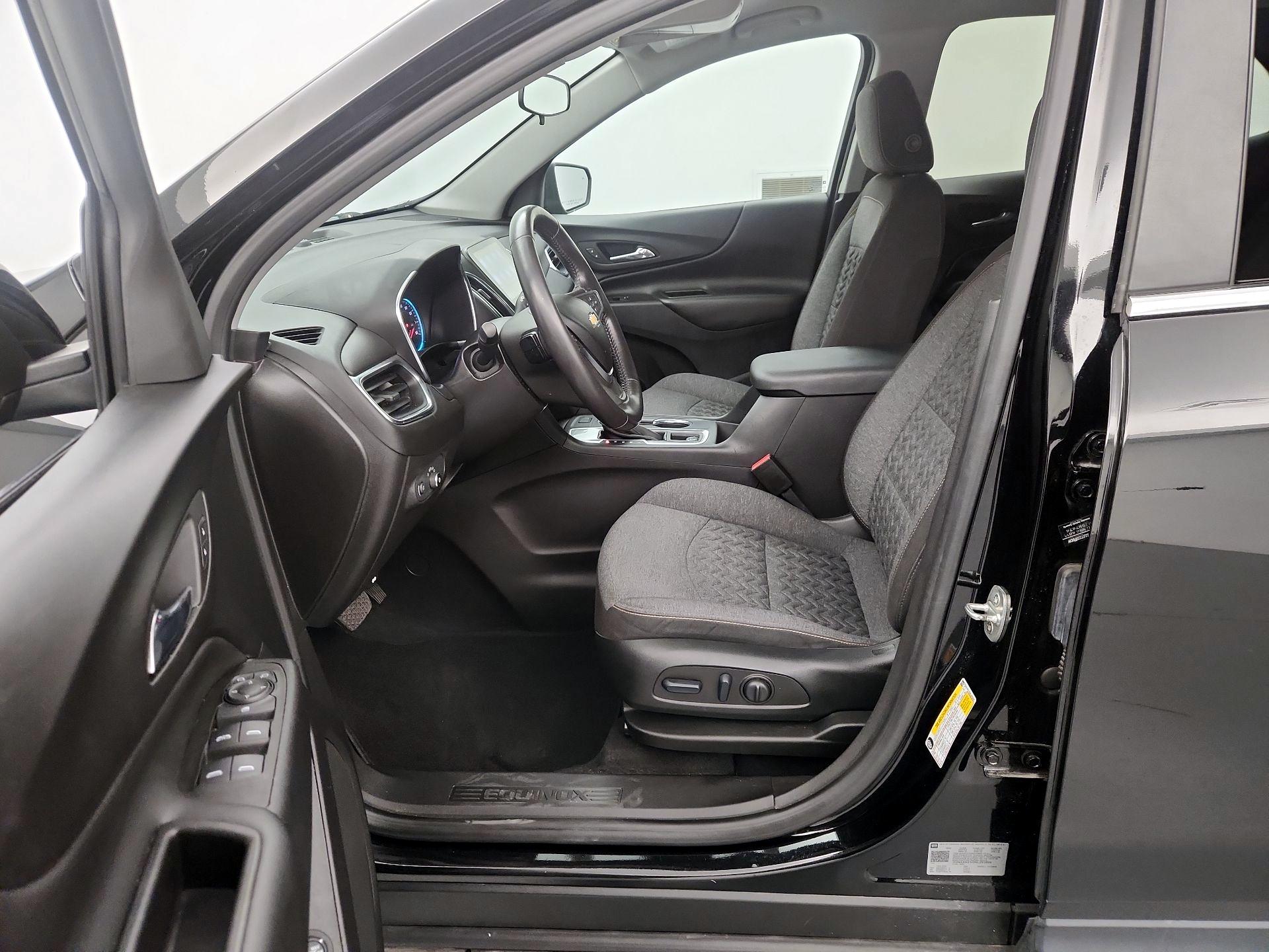 Thumbnail: 2022 Chevrolet Equinox - 11