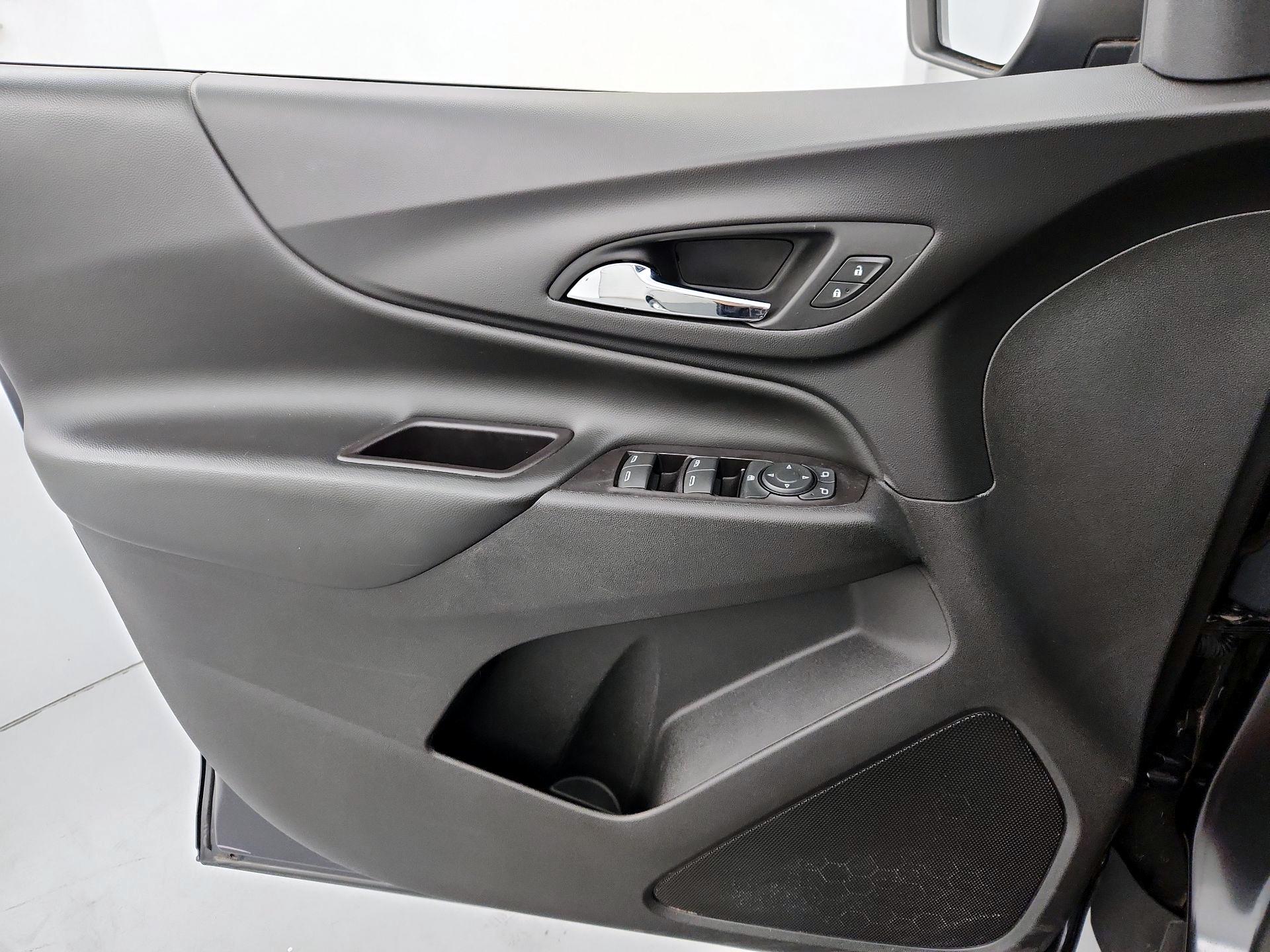 Thumbnail: 2022 Chevrolet Equinox - 12