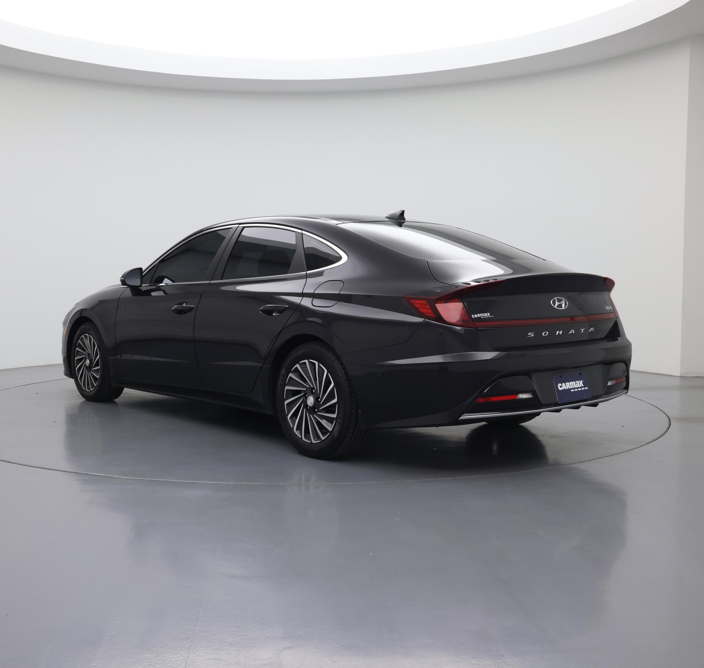 Thumbnail: 2023 Hyundai Sonata - 2