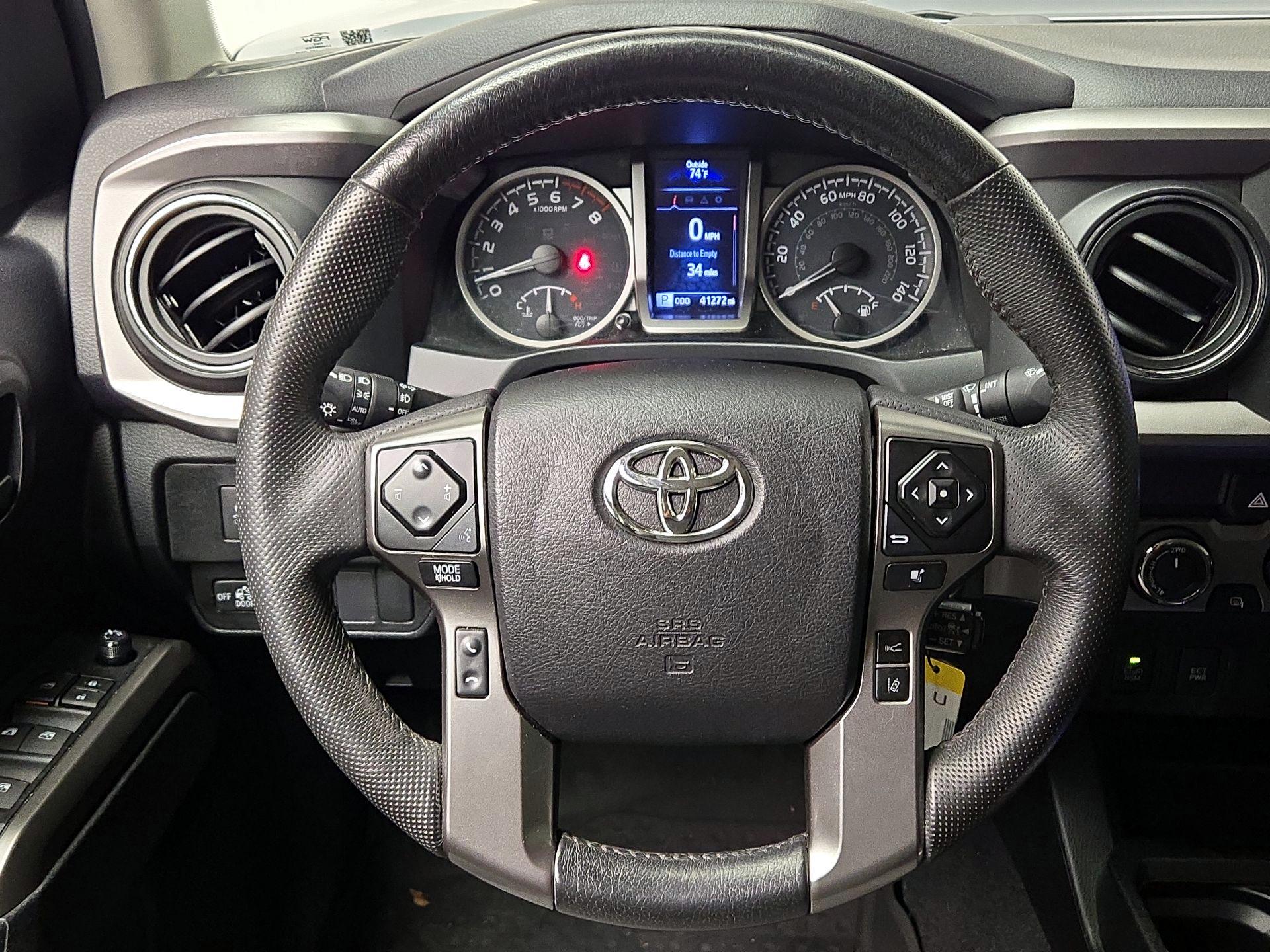 Thumbnail: 2021 Toyota Tacoma - 10