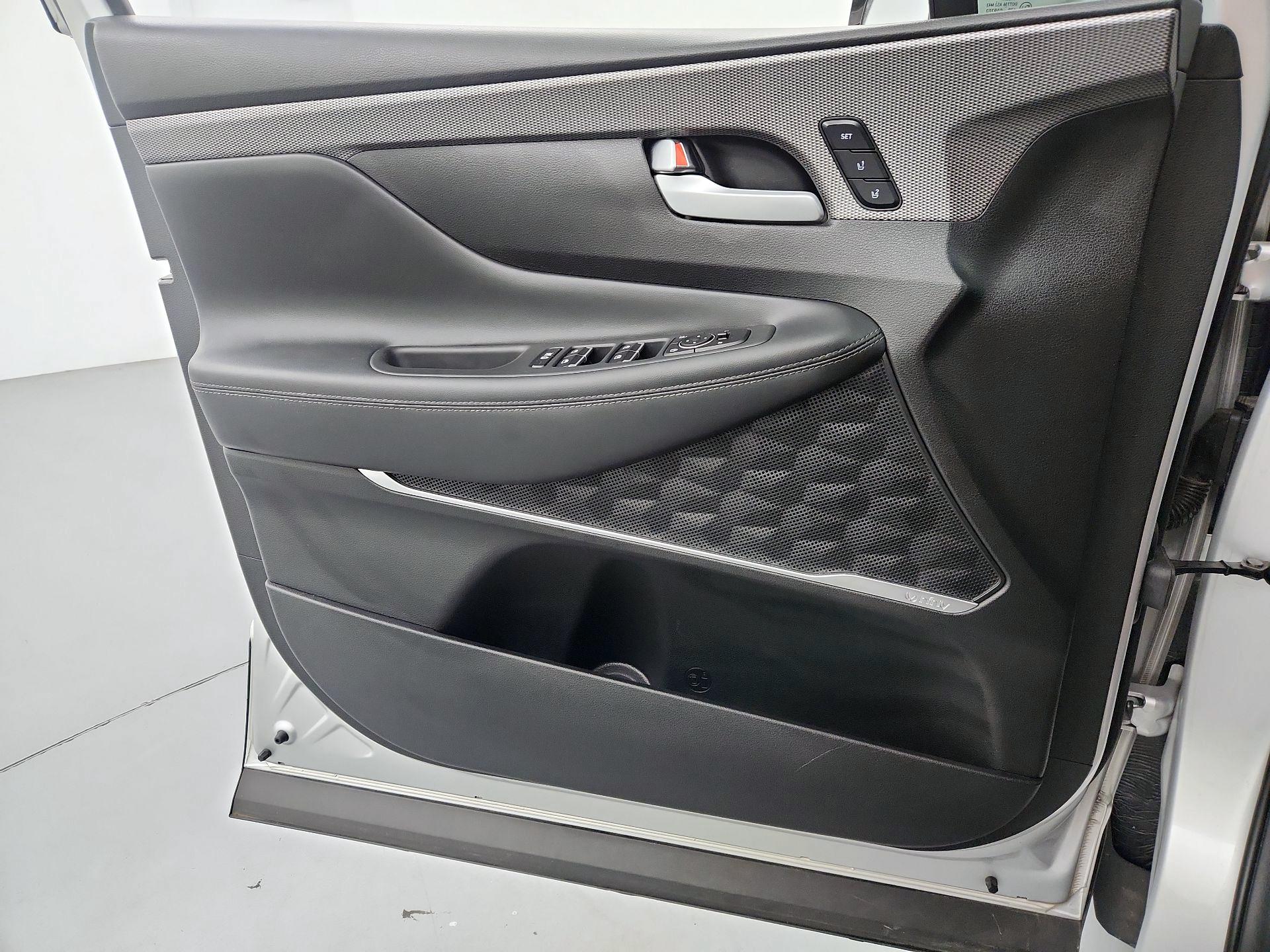 Thumbnail: 2020 Hyundai Santa Fe - 12