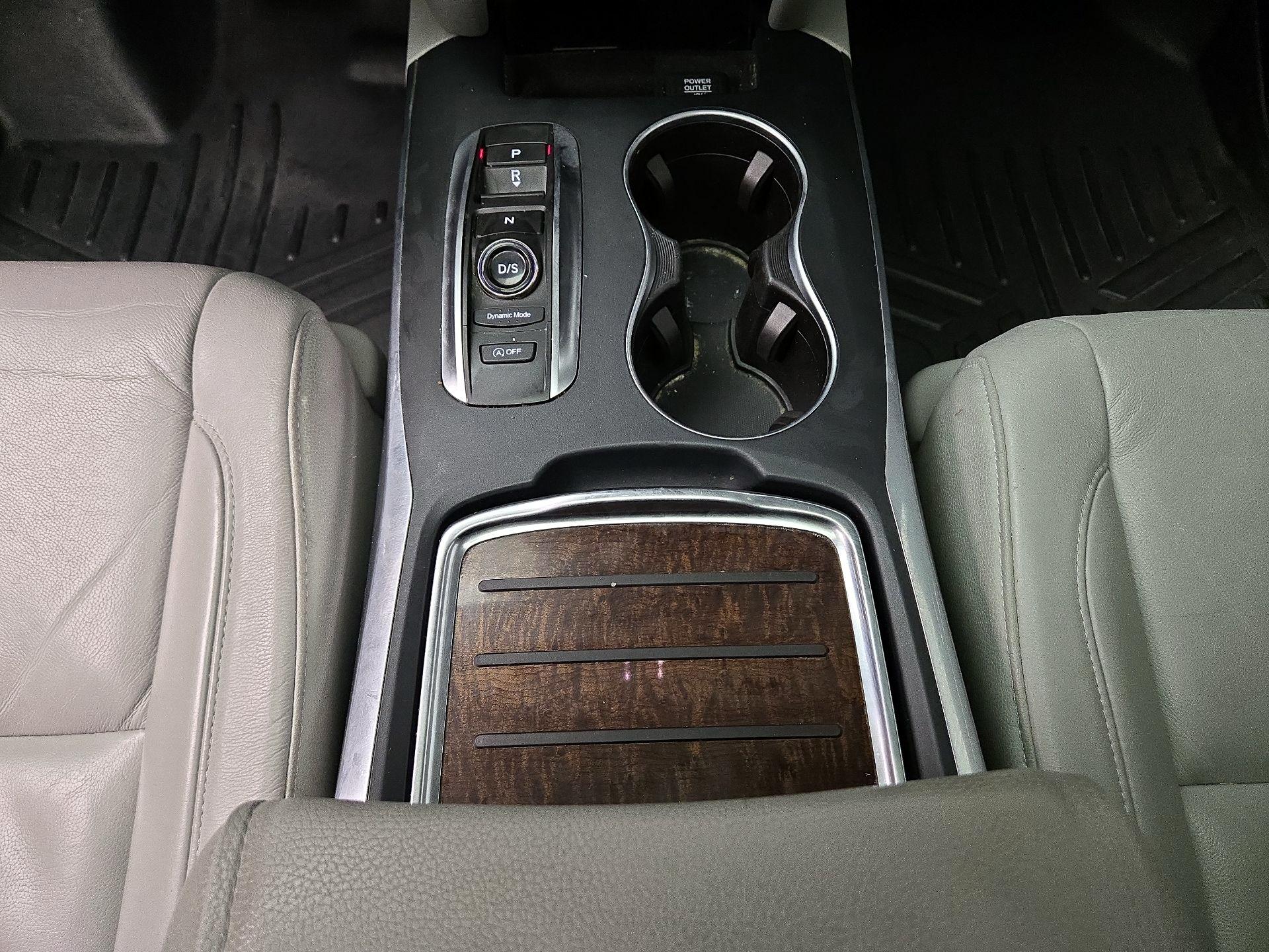 Thumbnail: 2020 Acura MDX - 17