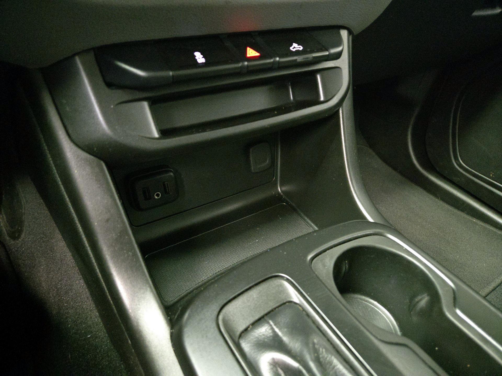 Thumbnail: 2022 Chevrolet Colorado - 18