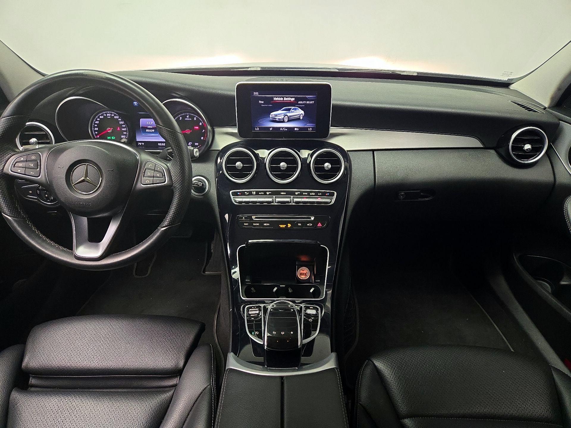 Thumbnail: 2015 Mercedes-Benz C-Class - 9