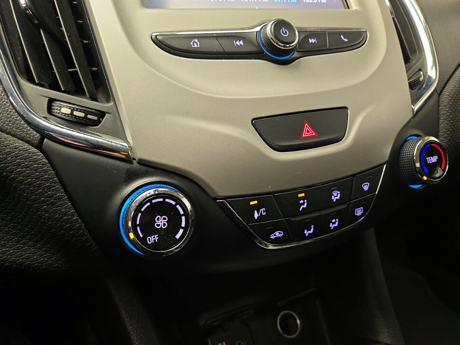 Thumbnail: 2018 Chevrolet Cruze - 16