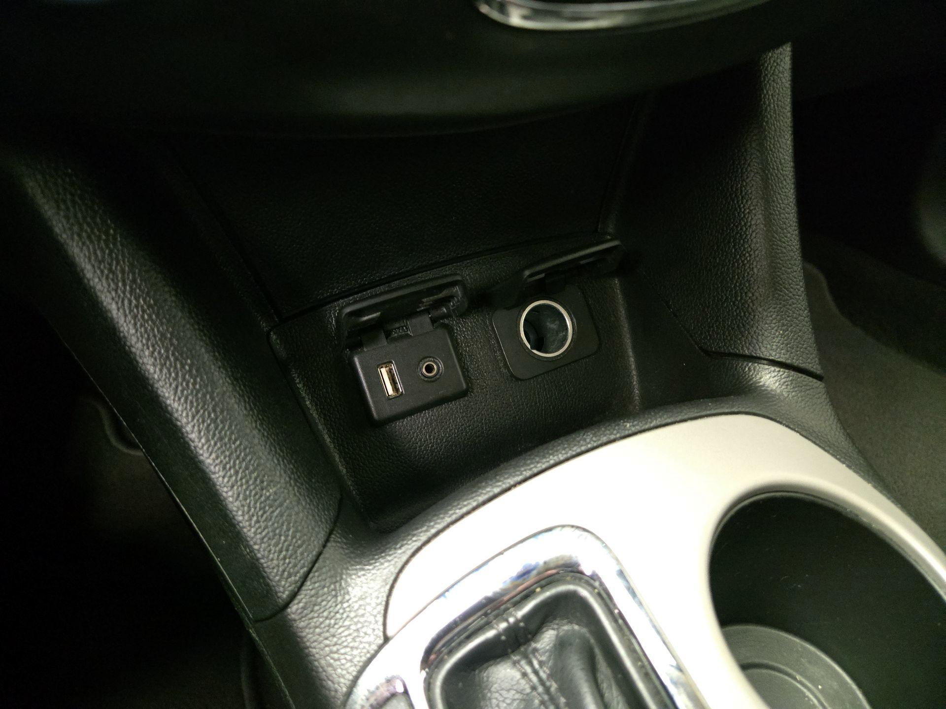 Thumbnail: 2018 Chevrolet Cruze - 18